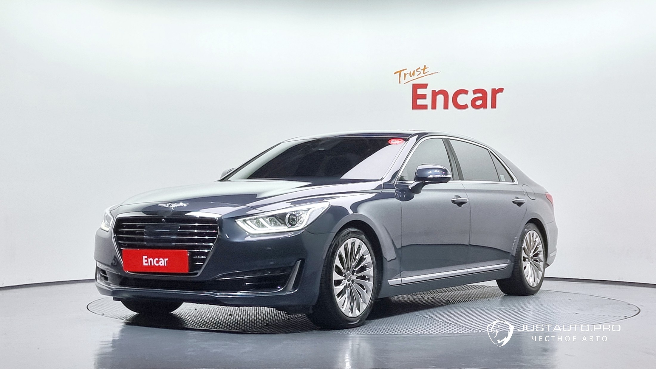 Автомобиль Genesis EQ900