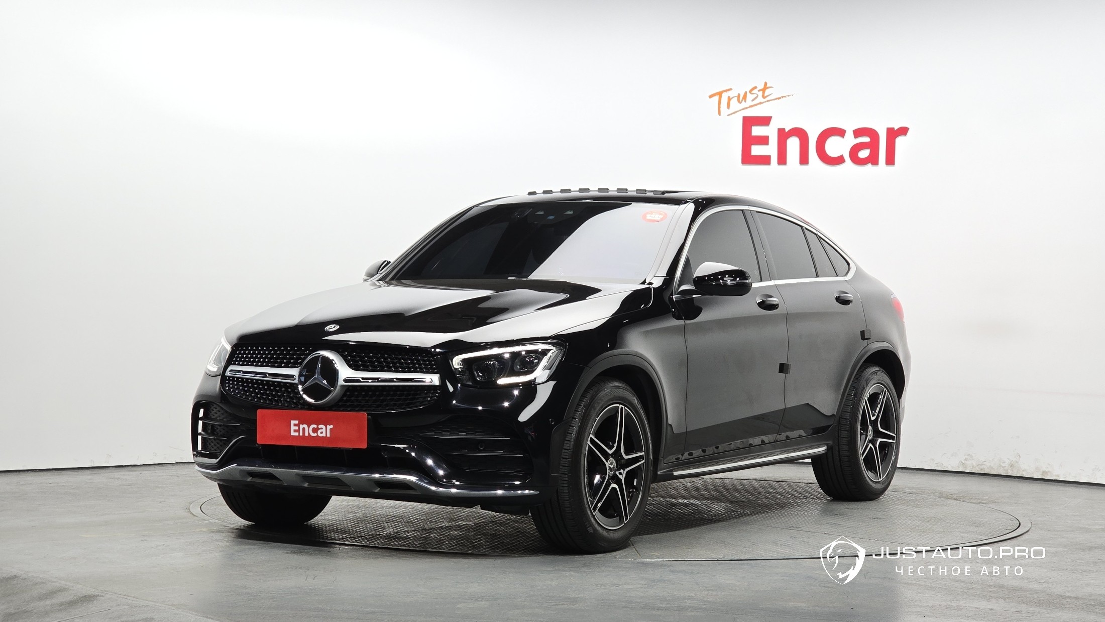 Автомобиль Mercedes-Benz GLC-Class