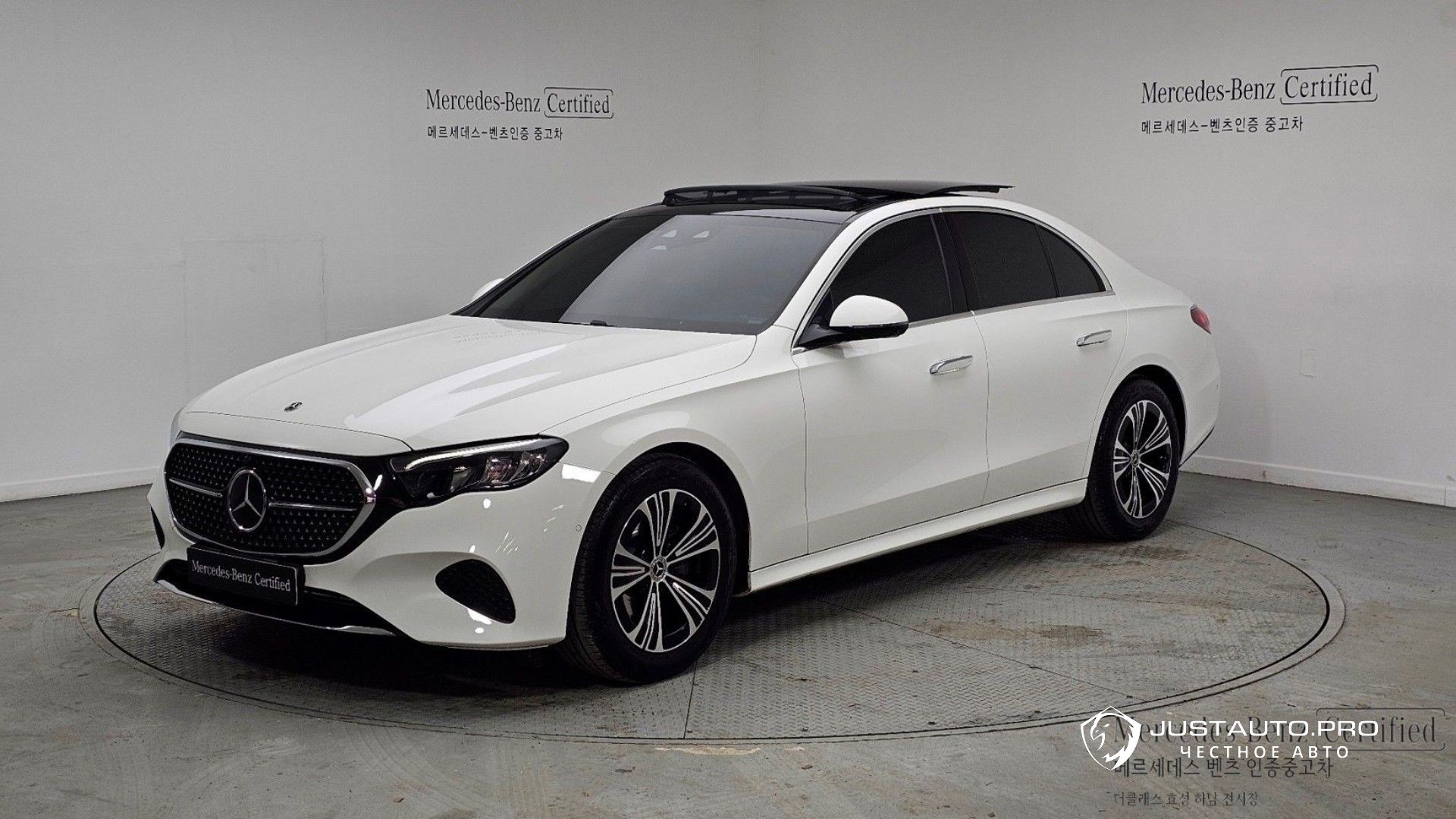 Автомобиль Mercedes-Benz E-Class