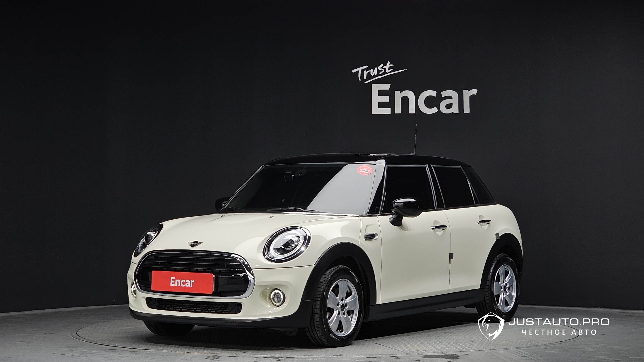 Автомобиль Mini Cooper