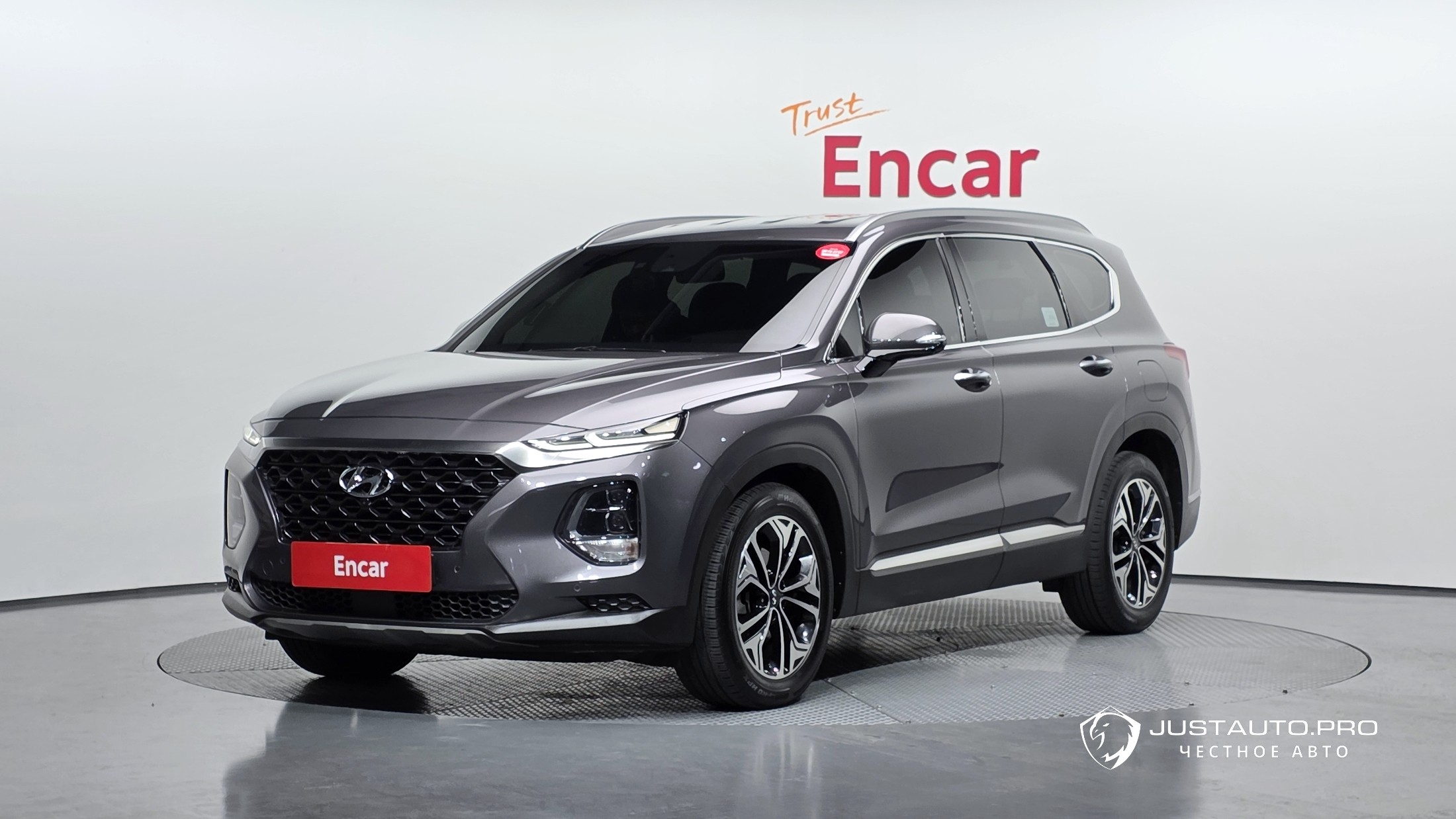 Автомобиль Hyundai Santafe