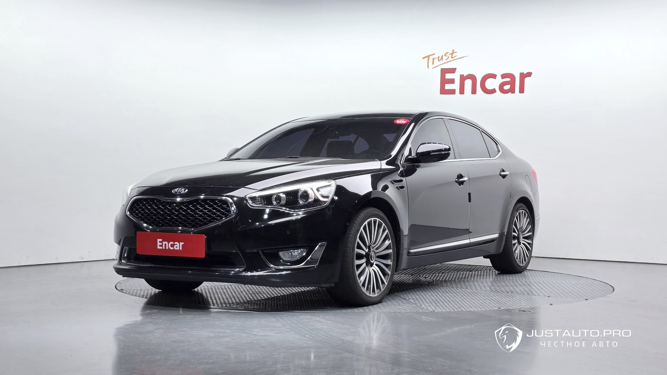 Автомобиль Kia K7