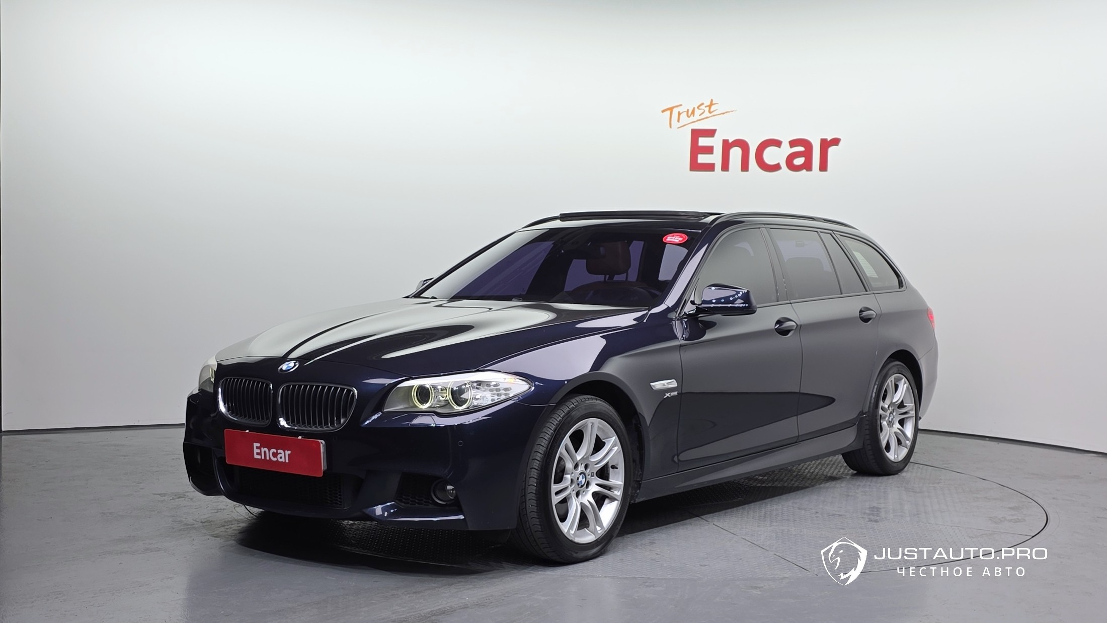 Автомобиль BMW 5-Series