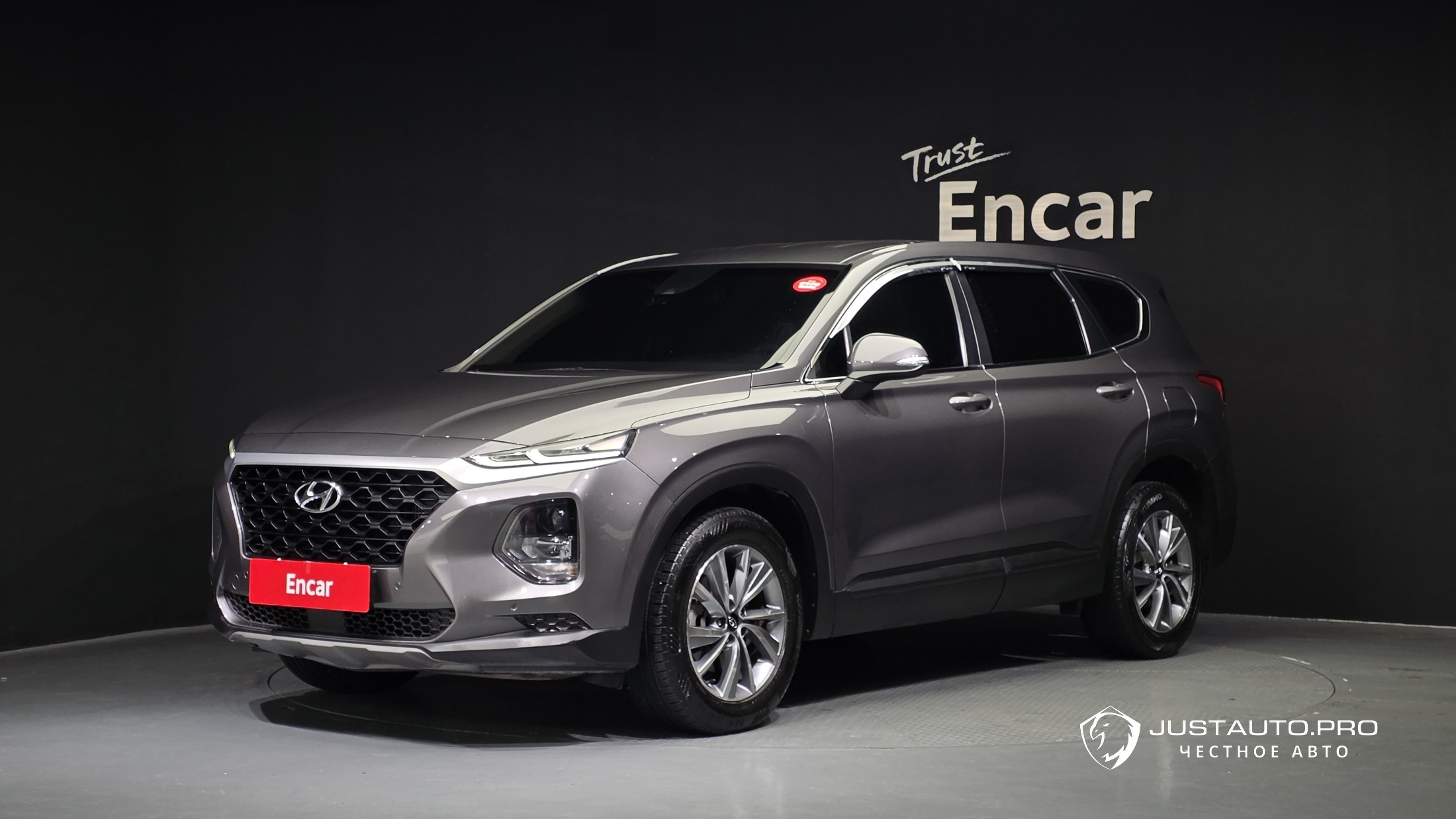 Автомобиль Hyundai Santafe