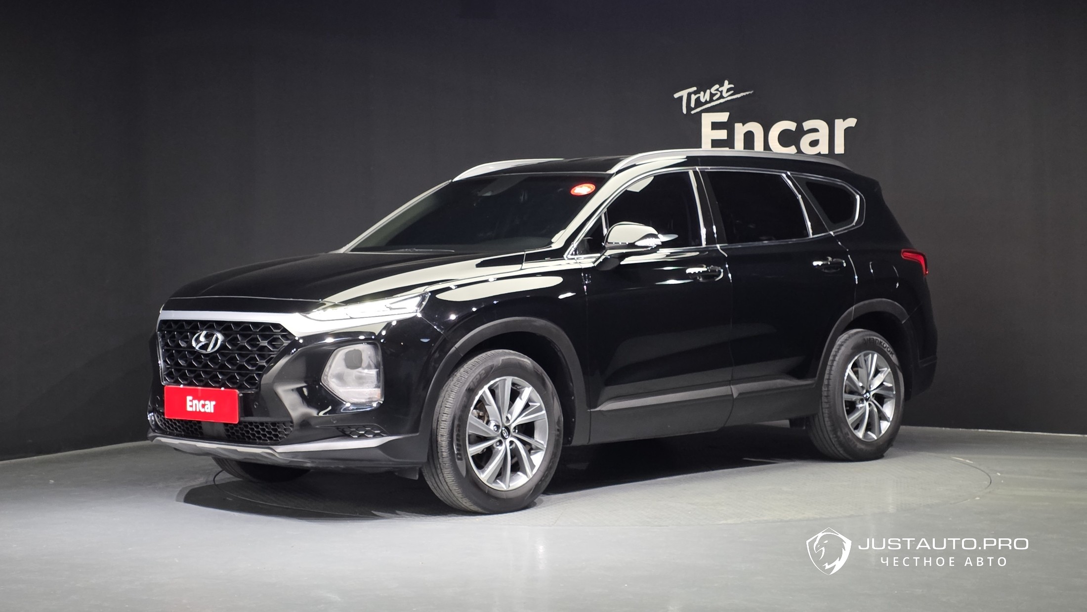 Автомобиль Hyundai Santafe