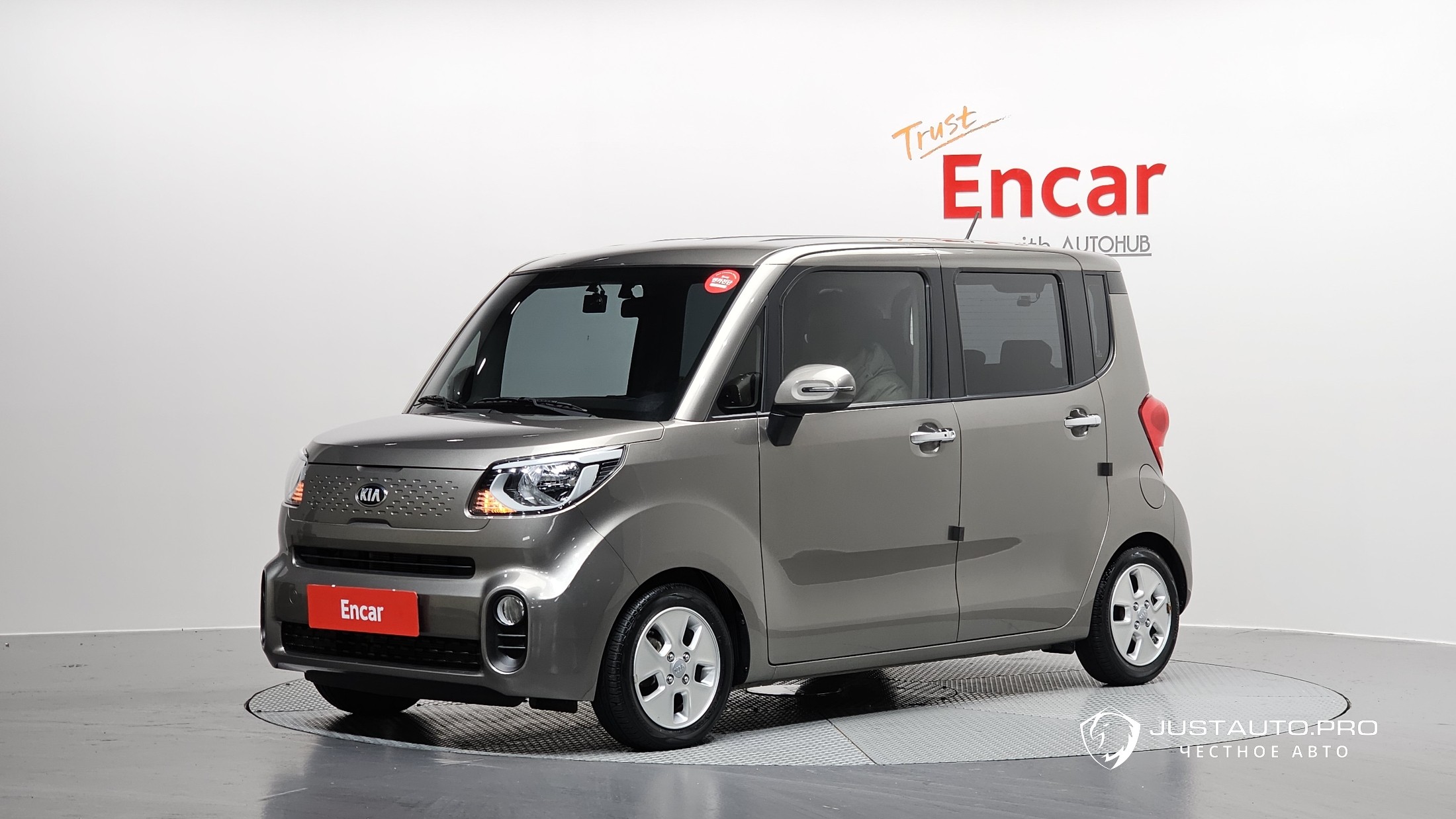 Автомобиль Kia RAY