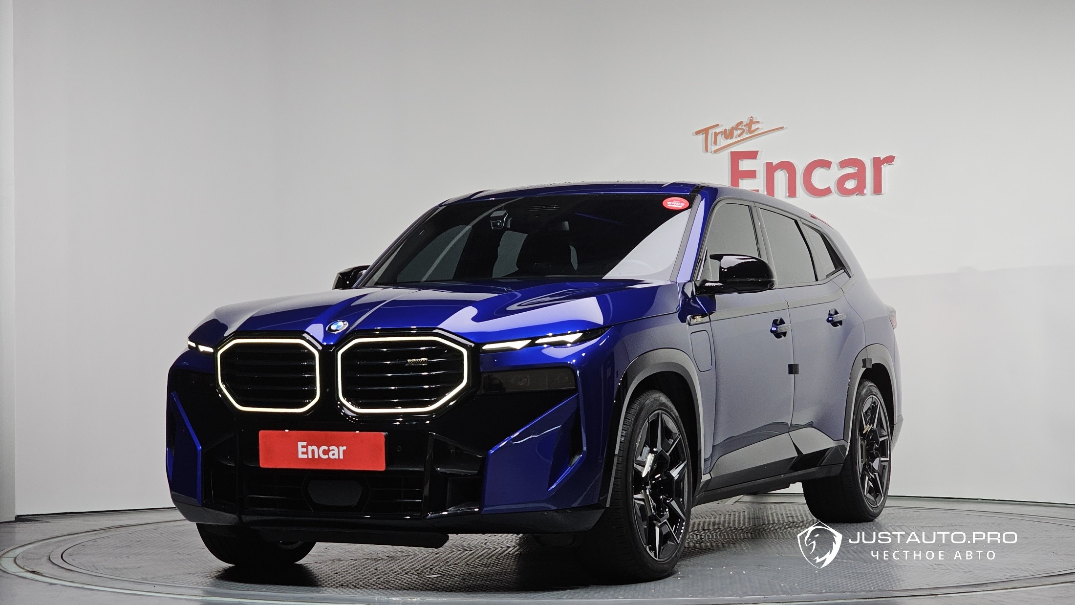 Автомобиль BMW XM
