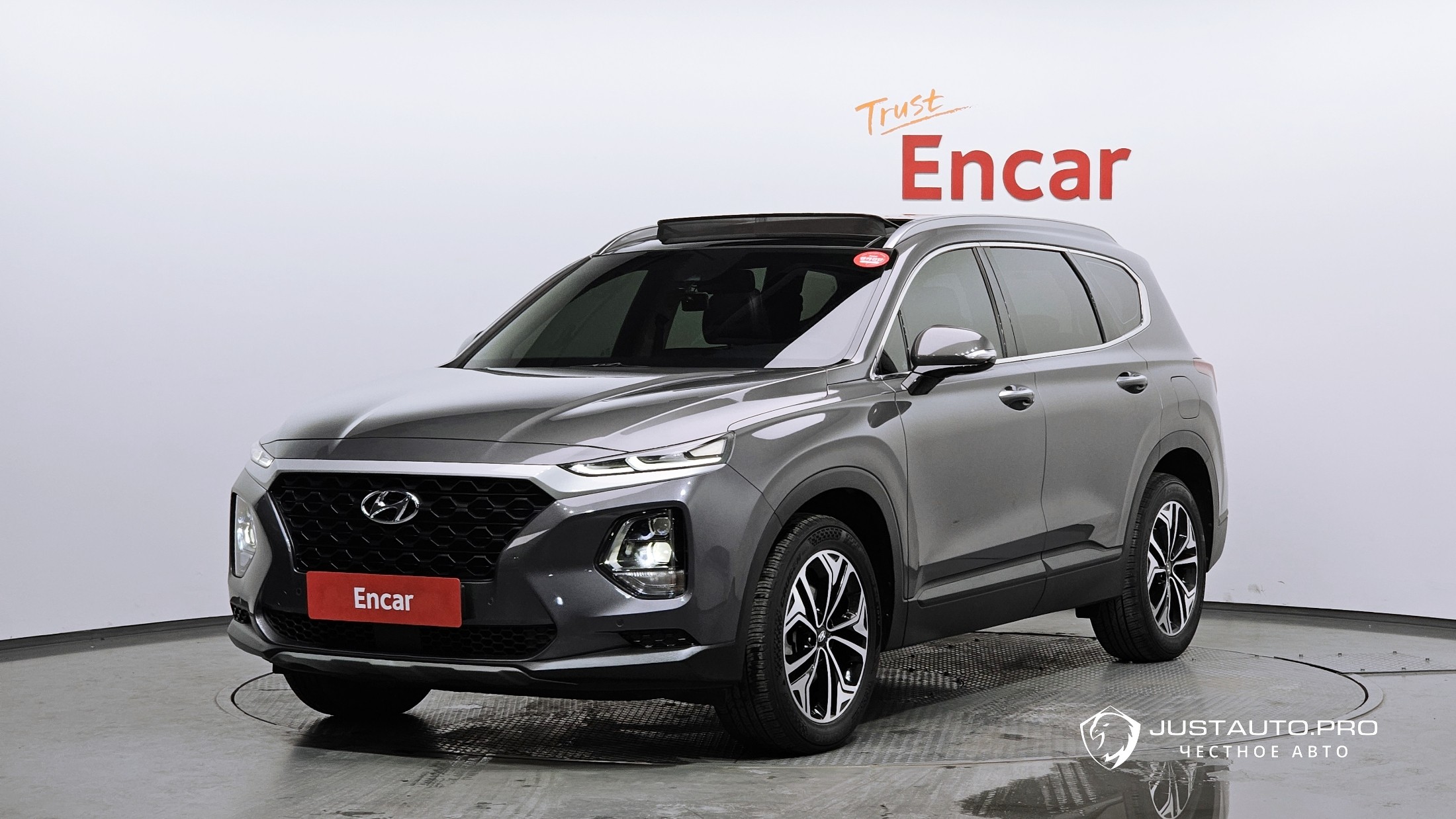 Автомобиль Hyundai Santafe
