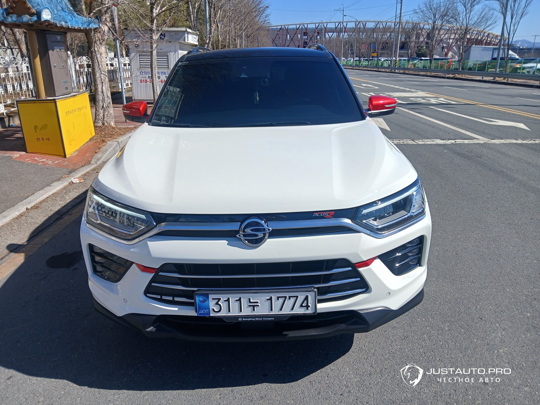 Автомобиль KG_Mobility_Ssangyong KORANDO