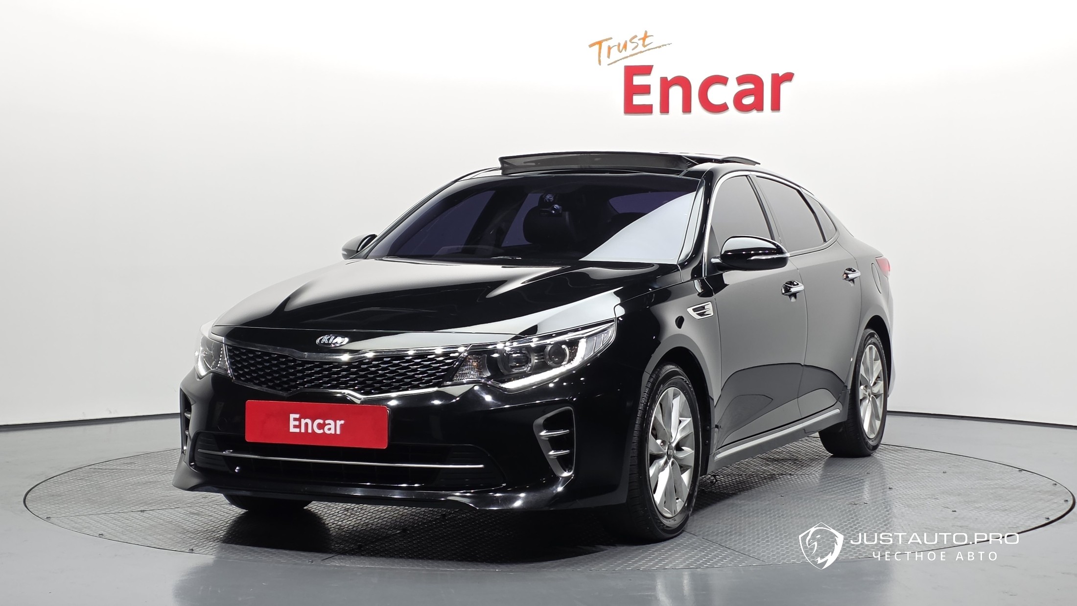 Автомобиль Kia K5