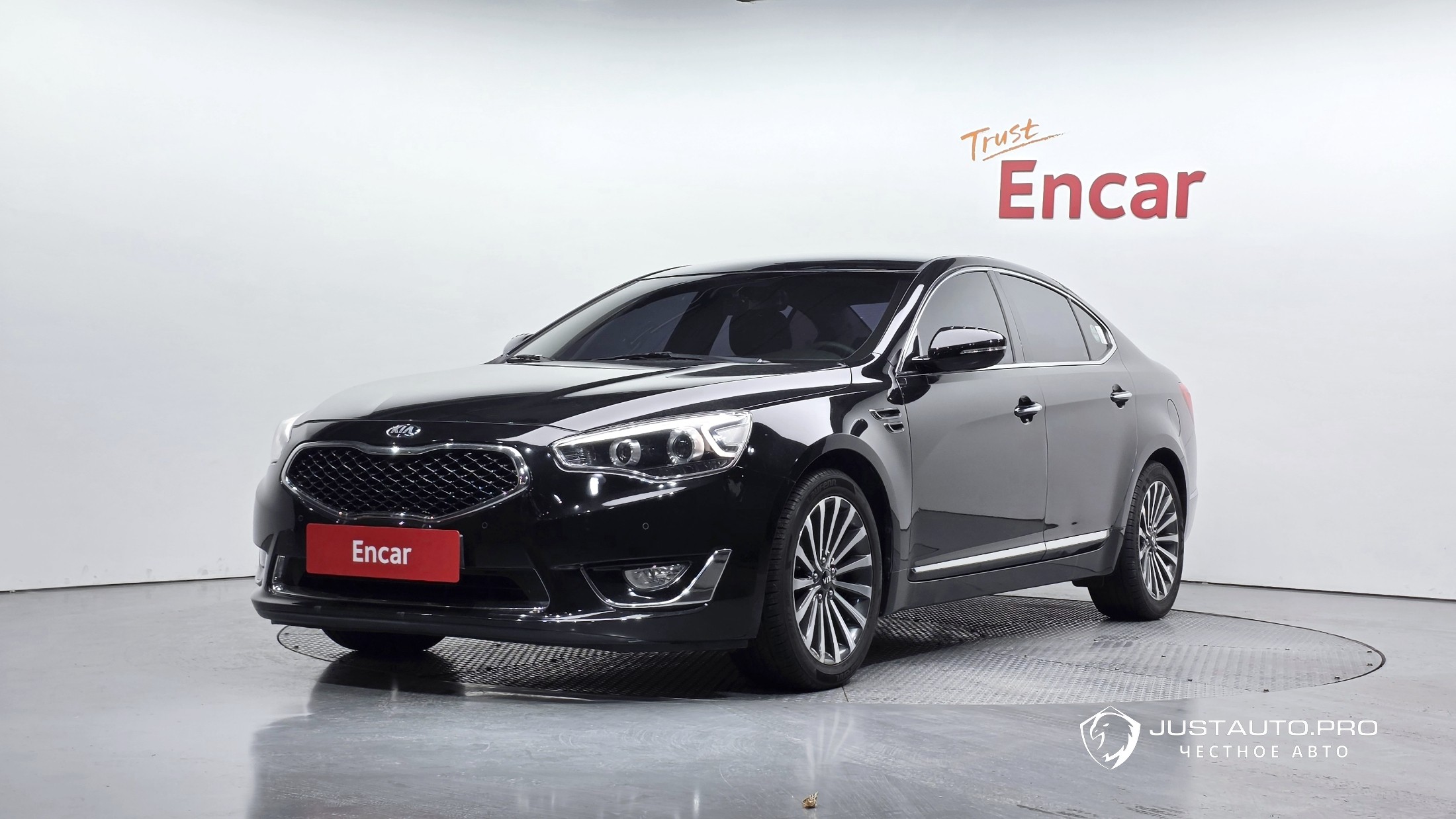 Автомобиль Kia K7