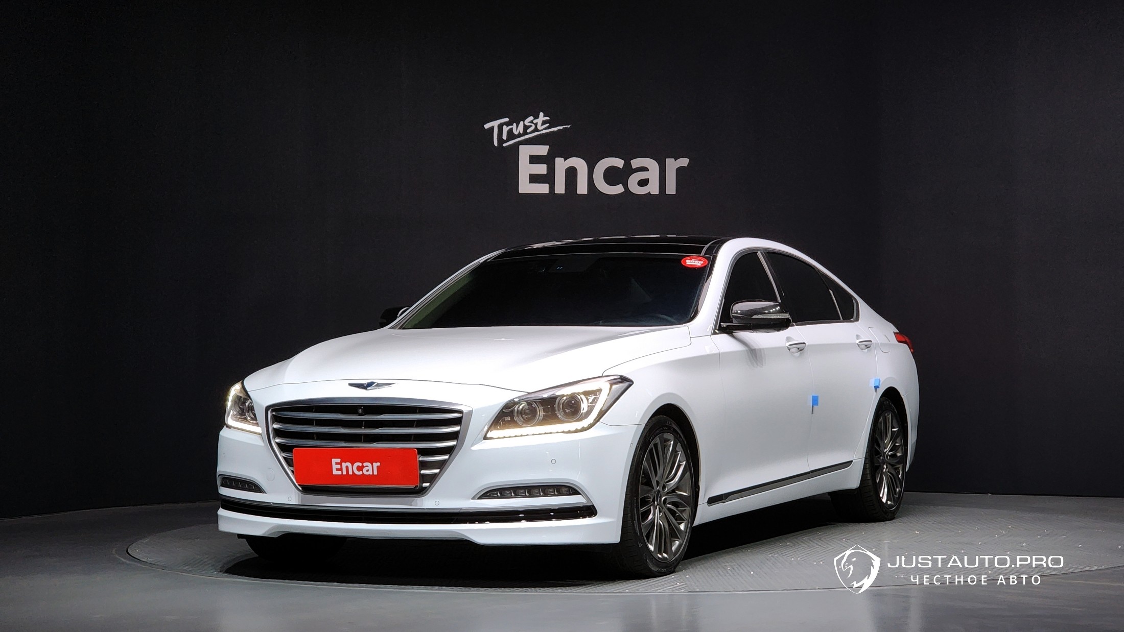 Автомобиль Hyundai Genesis
