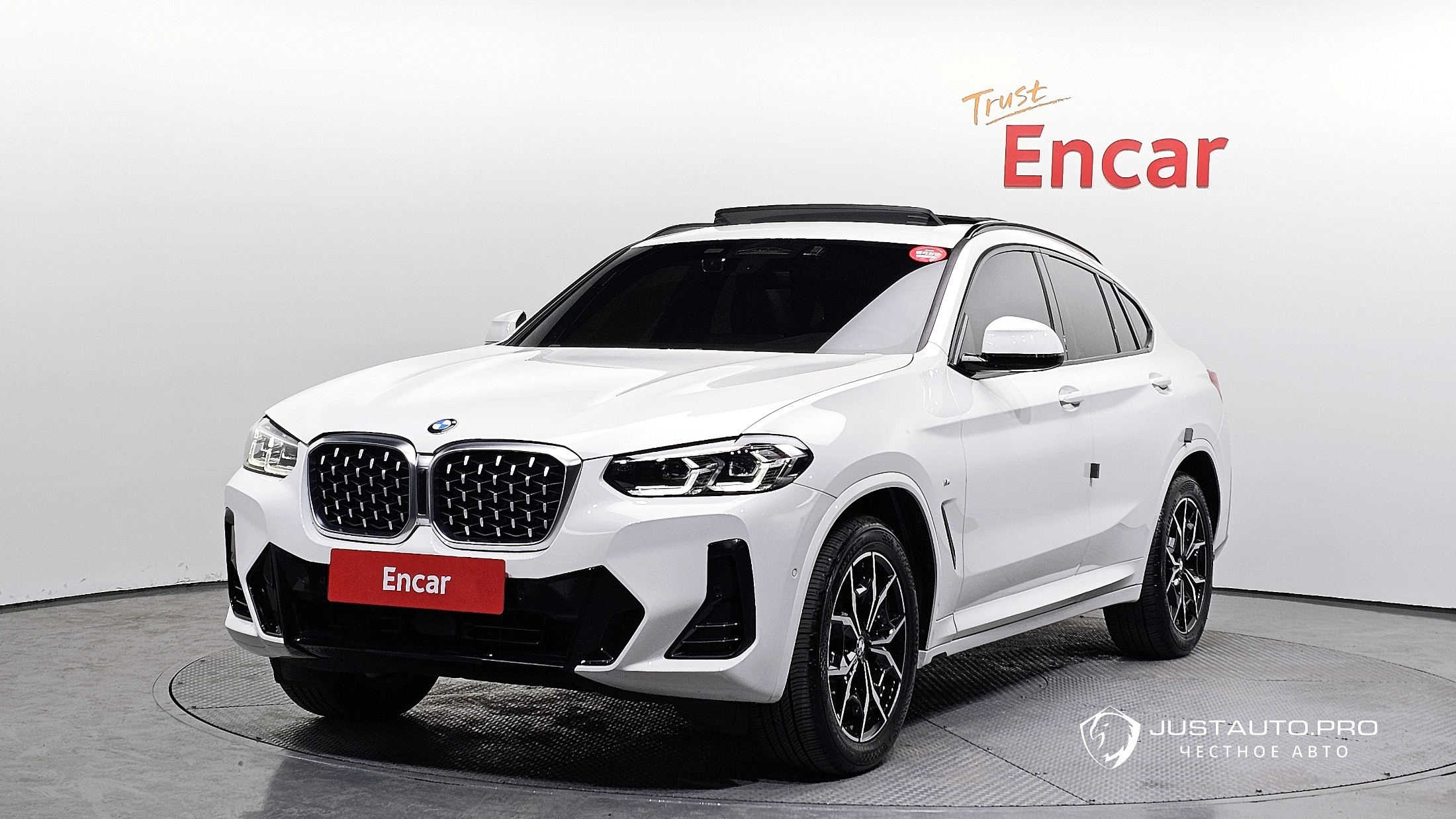 Автомобиль BMW X4