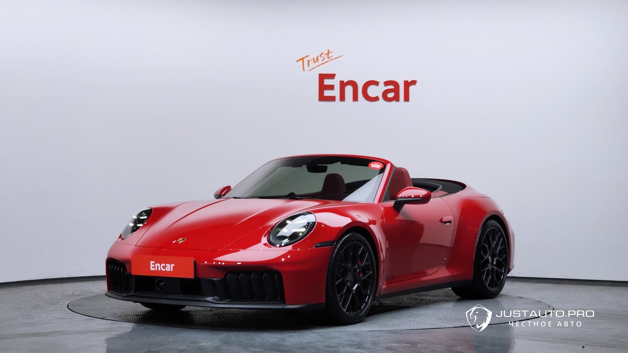 Автомобиль Porsche 911