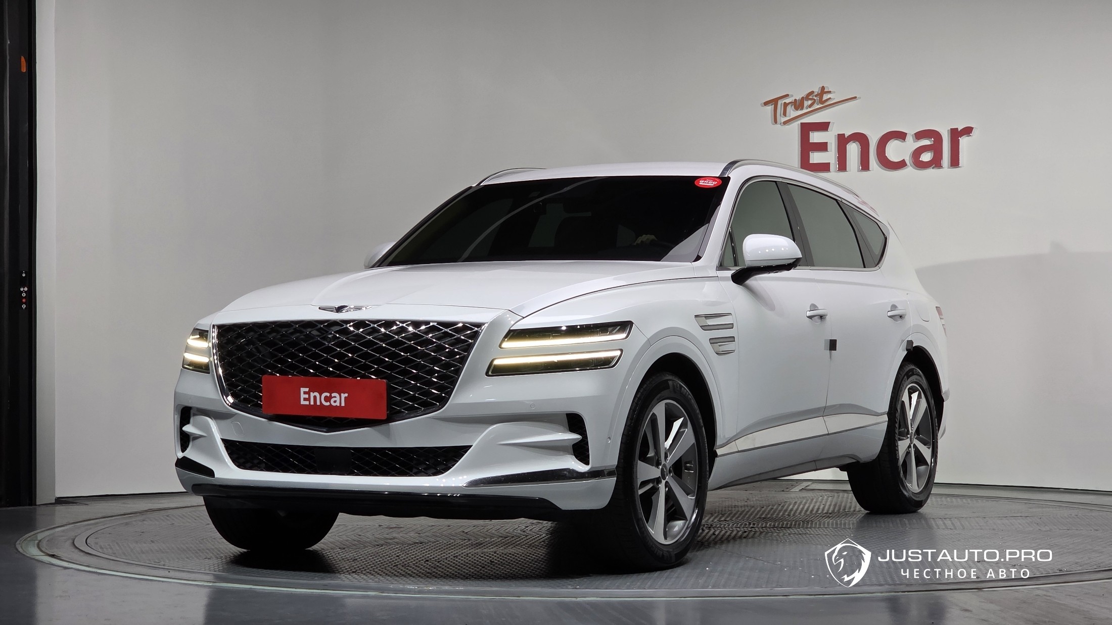 Автомобиль Genesis GV80