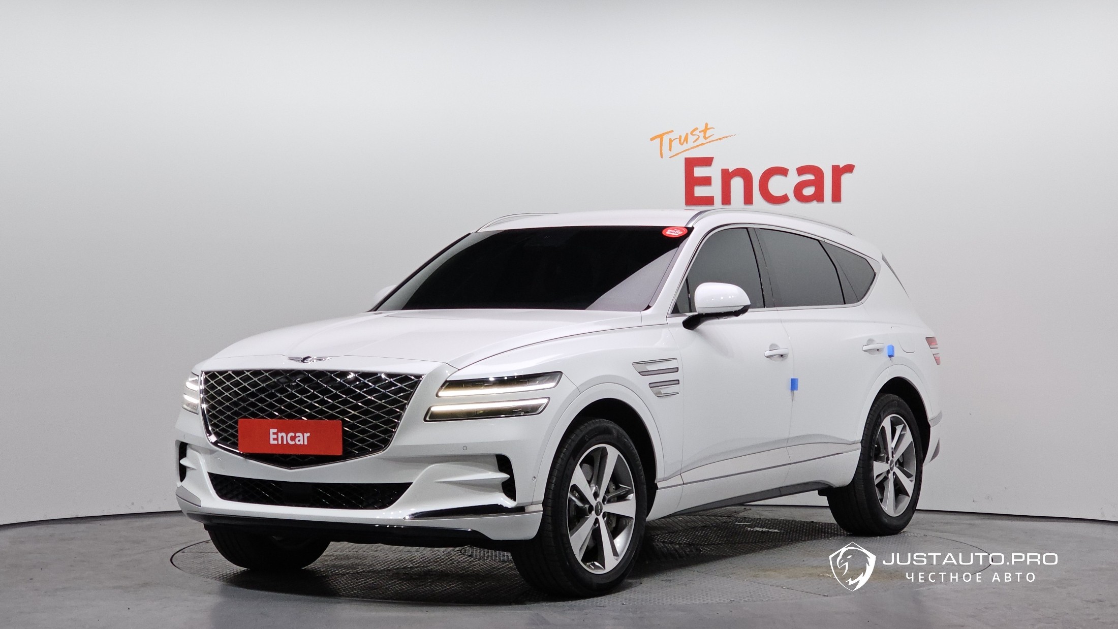 Автомобиль Genesis GV80