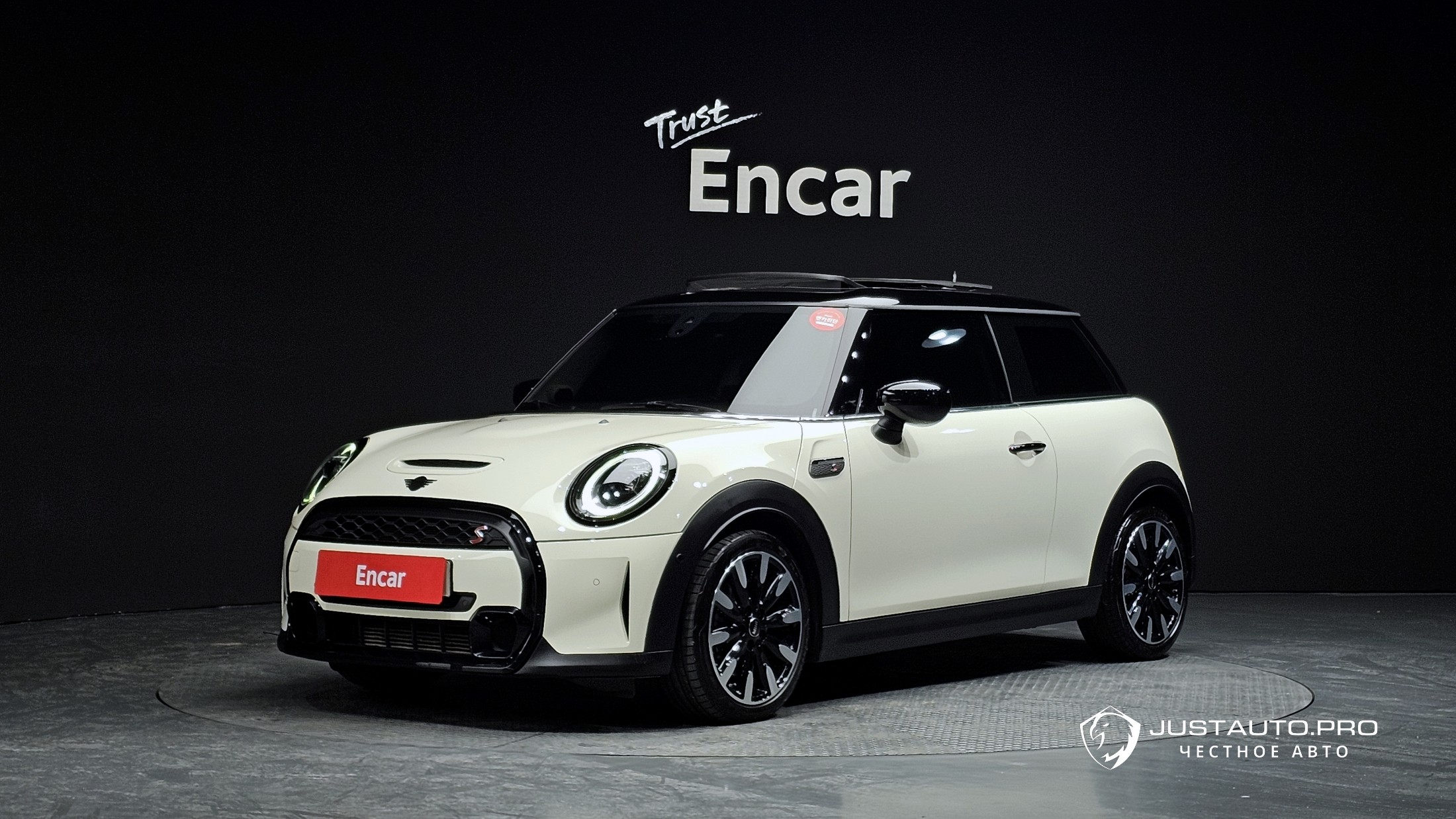 Автомобиль Mini Cooper