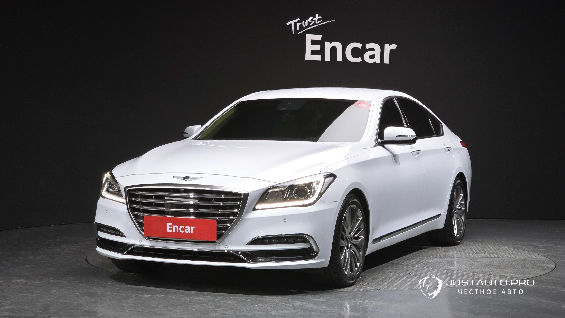 Автомобиль Genesis G80