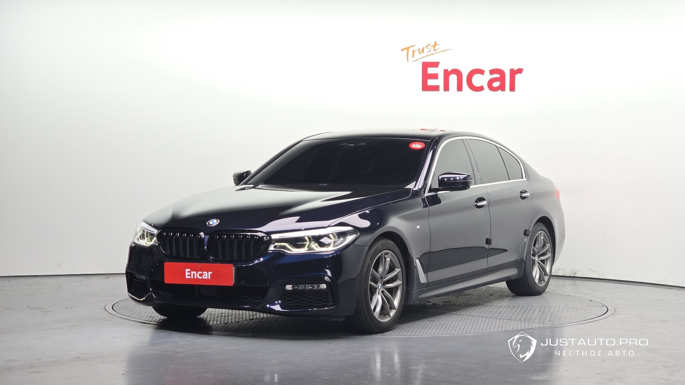 Автомобиль BMW 5-Series