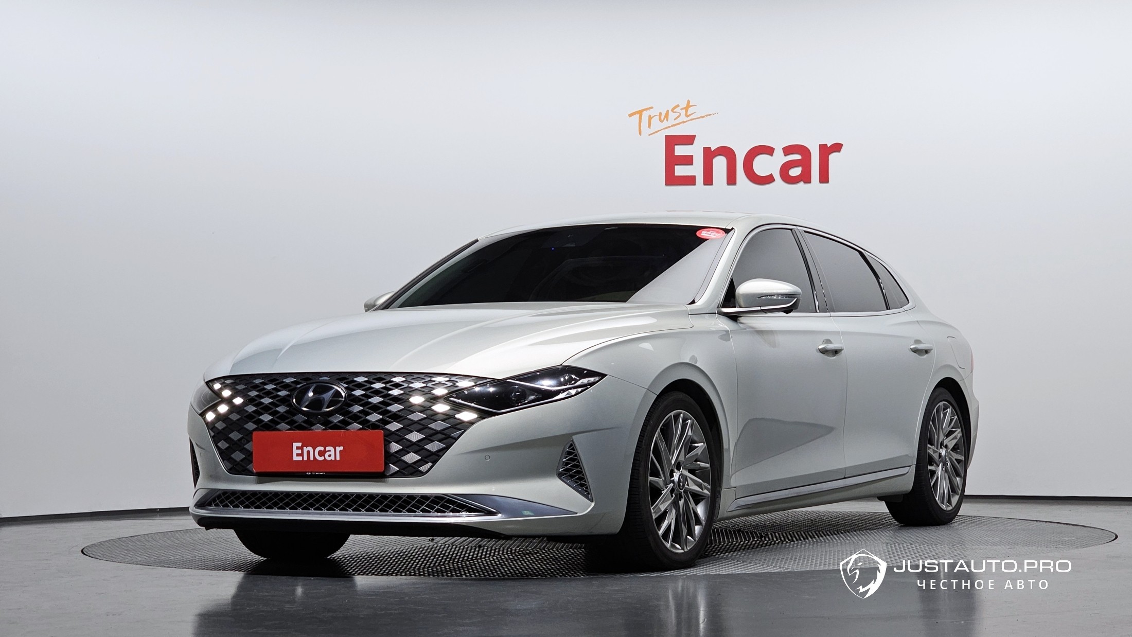 Автомобиль Hyundai Grandeur