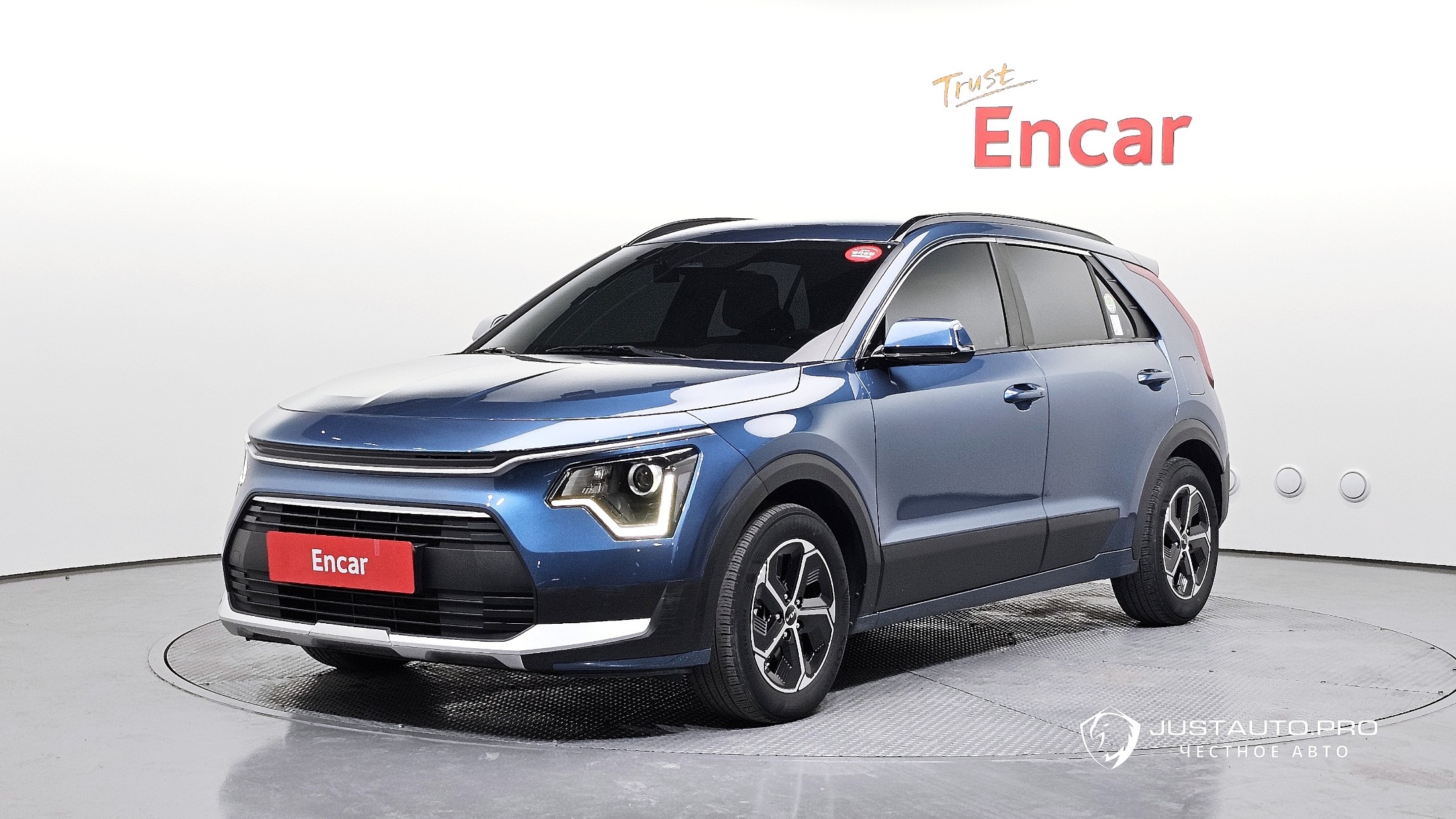 Автомобиль Kia Niro