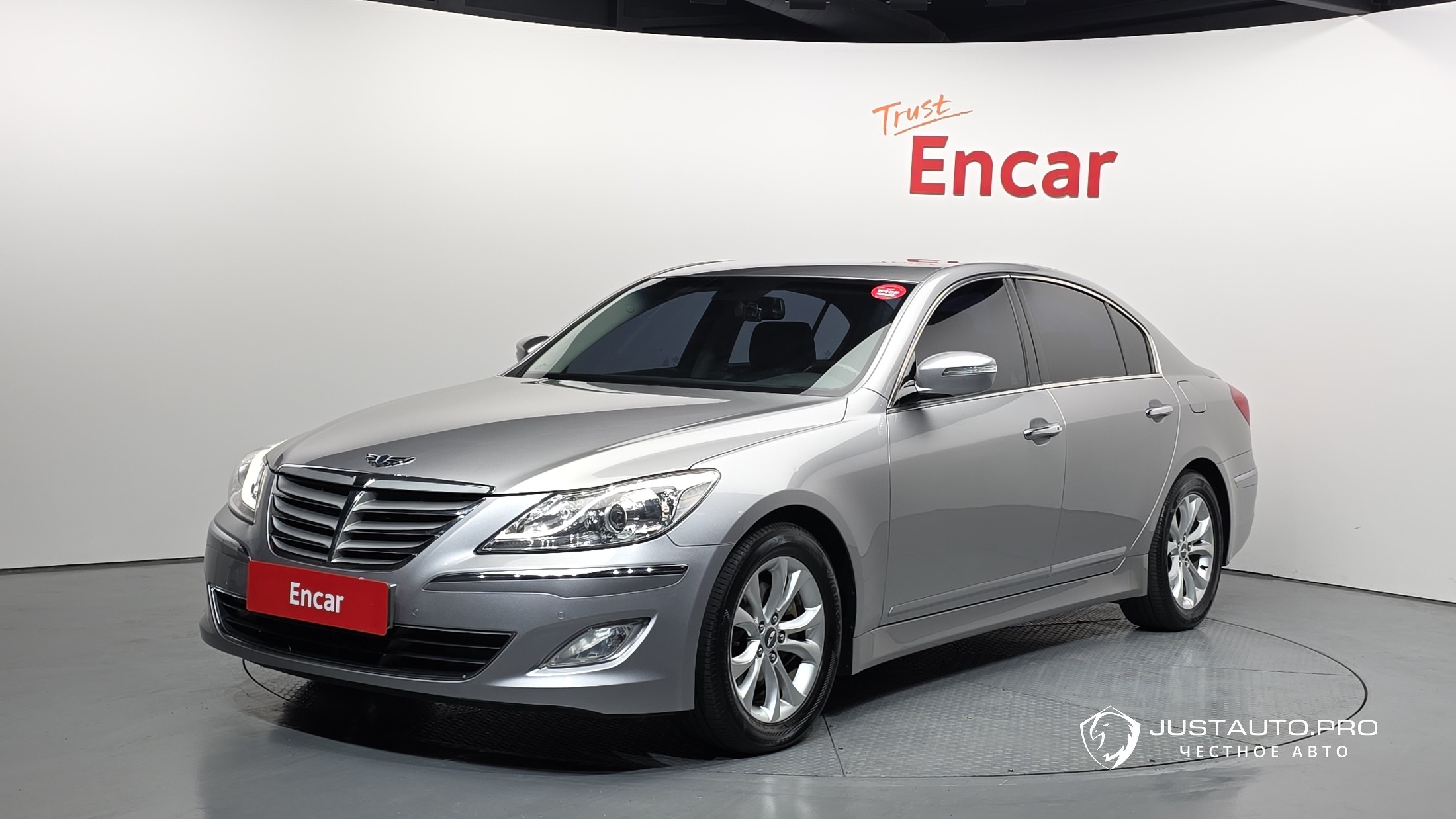 Автомобиль Hyundai Genesis