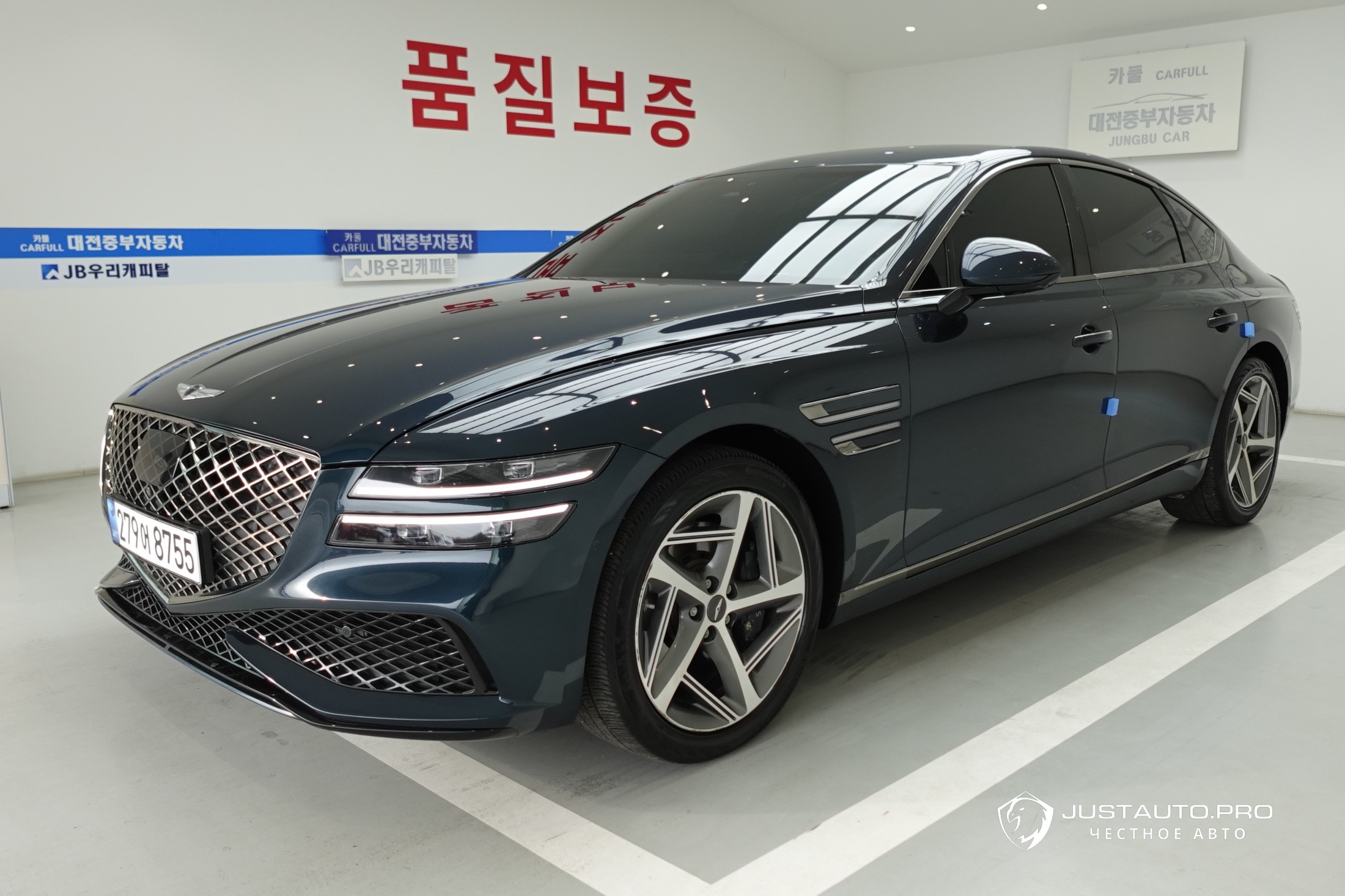 Автомобиль Genesis G80