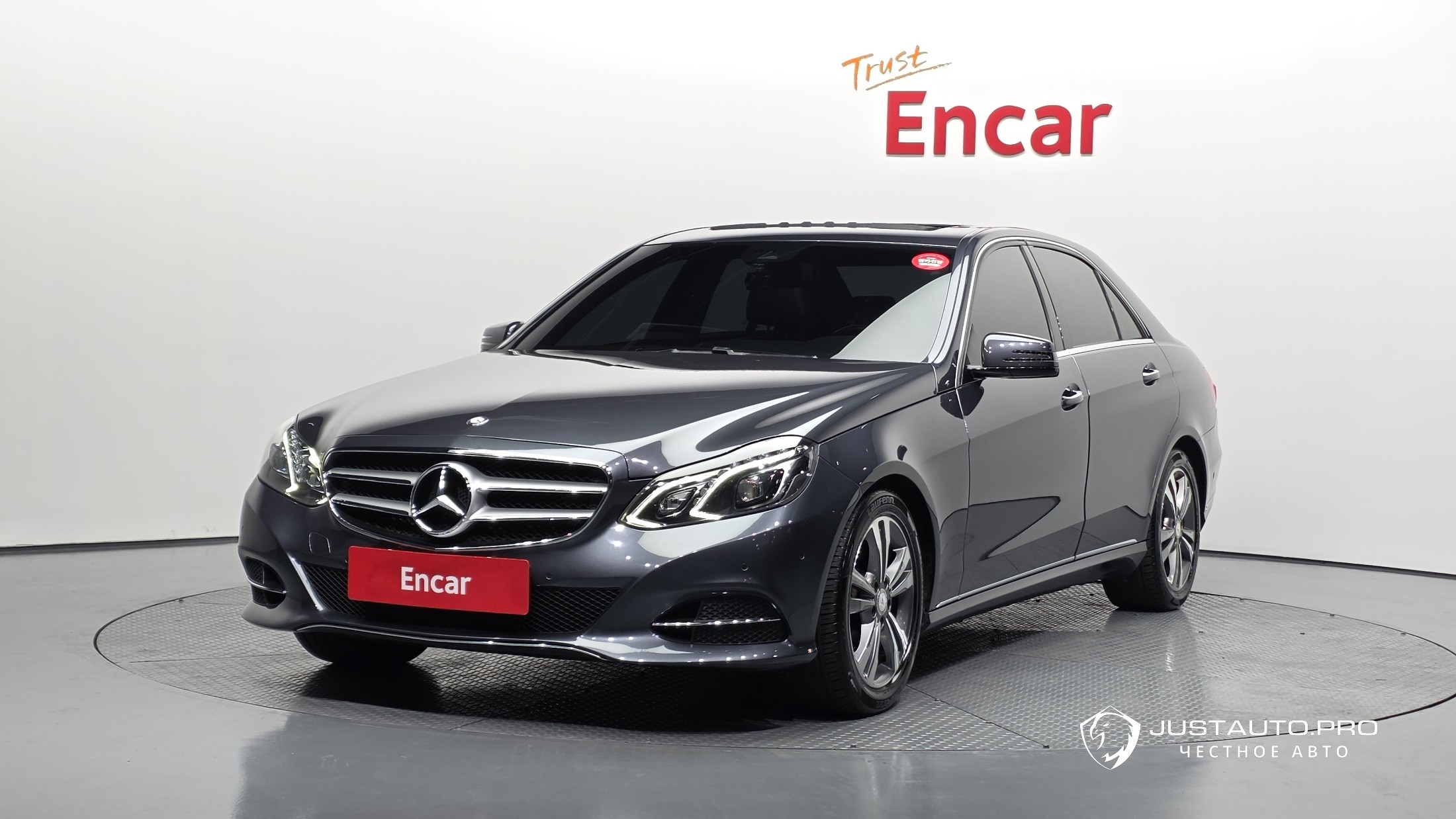 Автомобиль Mercedes-Benz E-Class