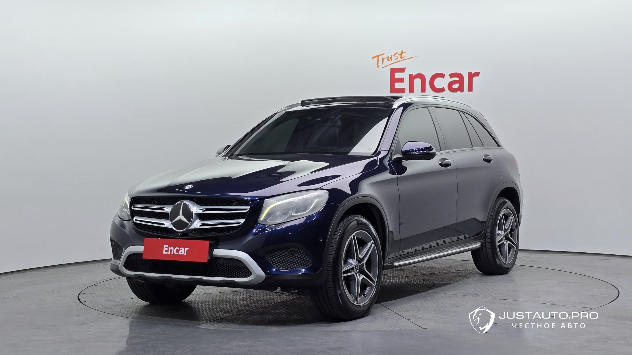 Автомобиль Mercedes-Benz GLC-Class