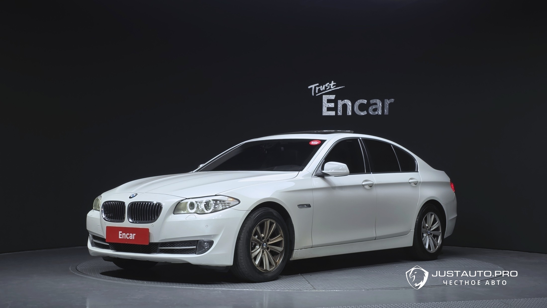 Автомобиль BMW 5-Series
