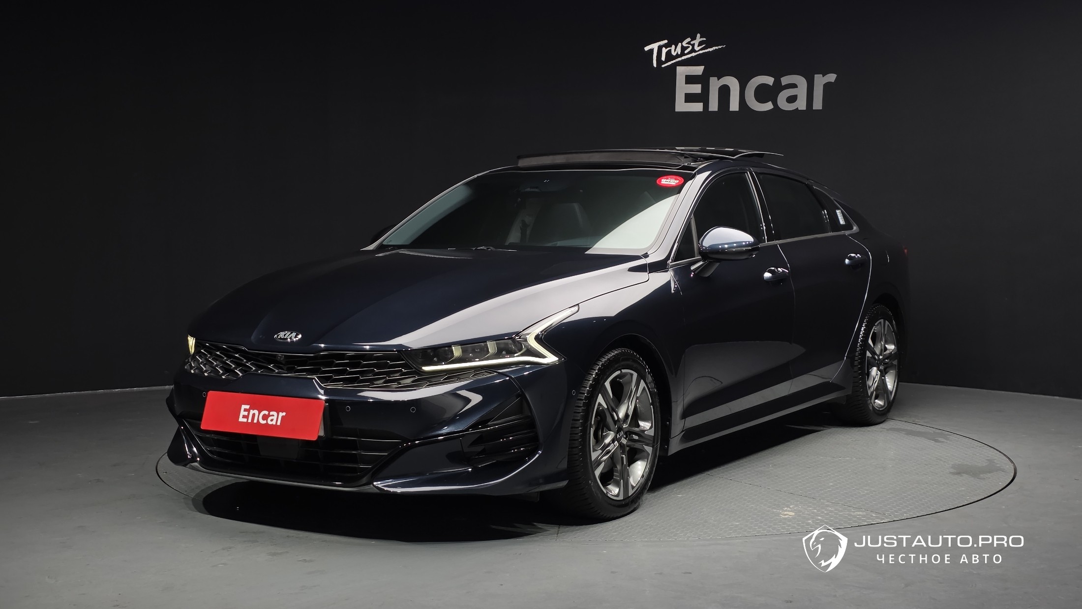 Автомобиль Kia K5