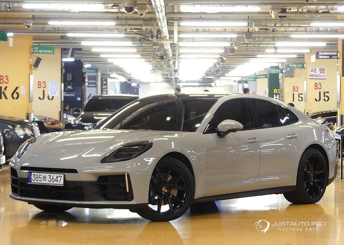 Автомобиль Porsche Panamera