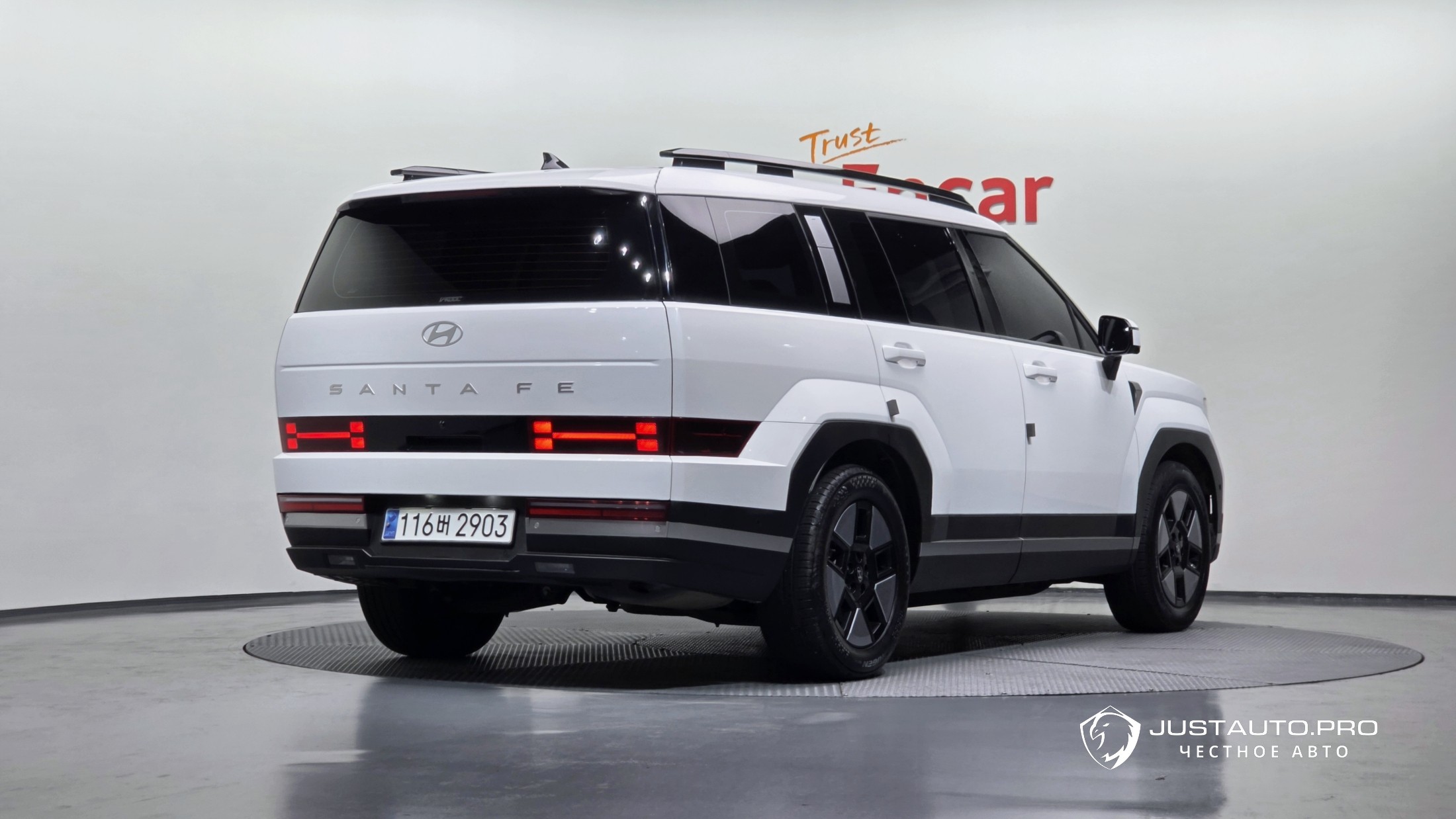 Автомобиль Hyundai Santafe