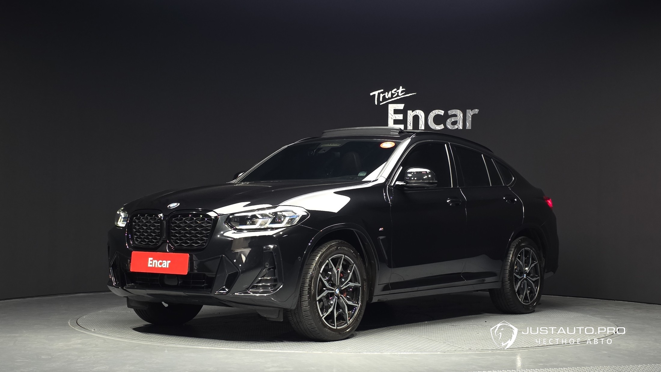 Автомобиль BMW X4