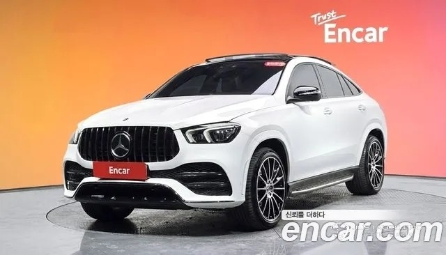 Автомобиль Mercedes-Benz GLE-Class