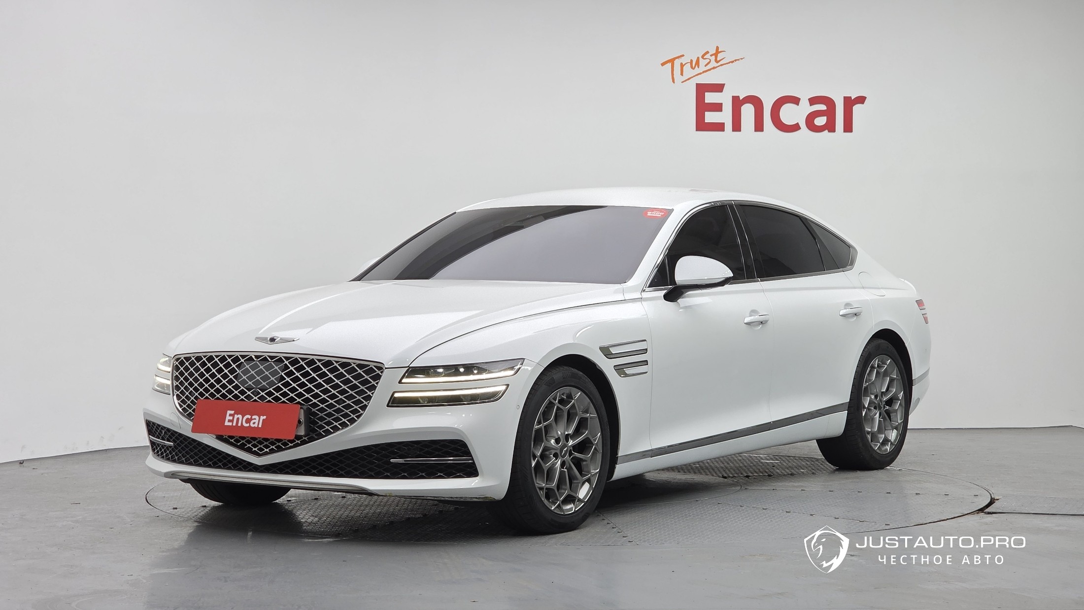 Автомобиль Genesis G80