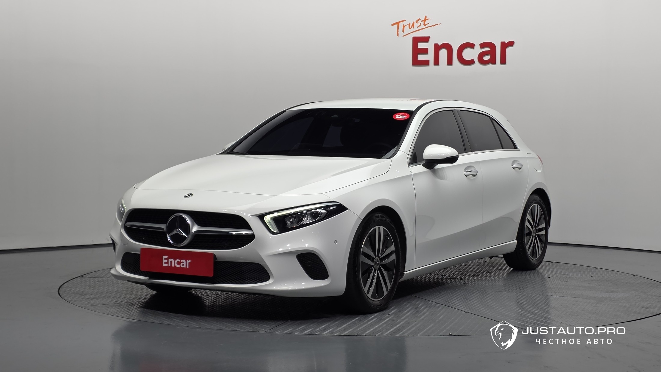 Автомобиль Mercedes-Benz A-Class