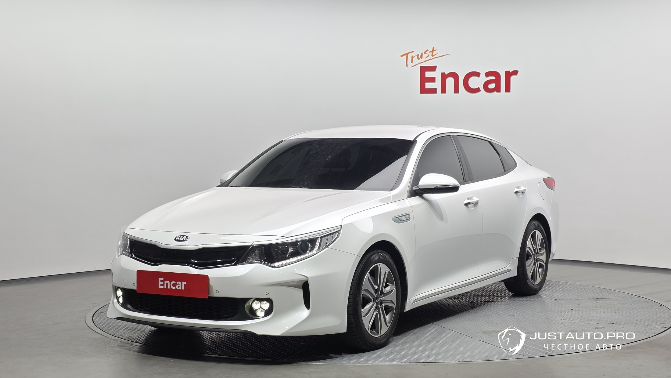 Автомобиль Kia K5