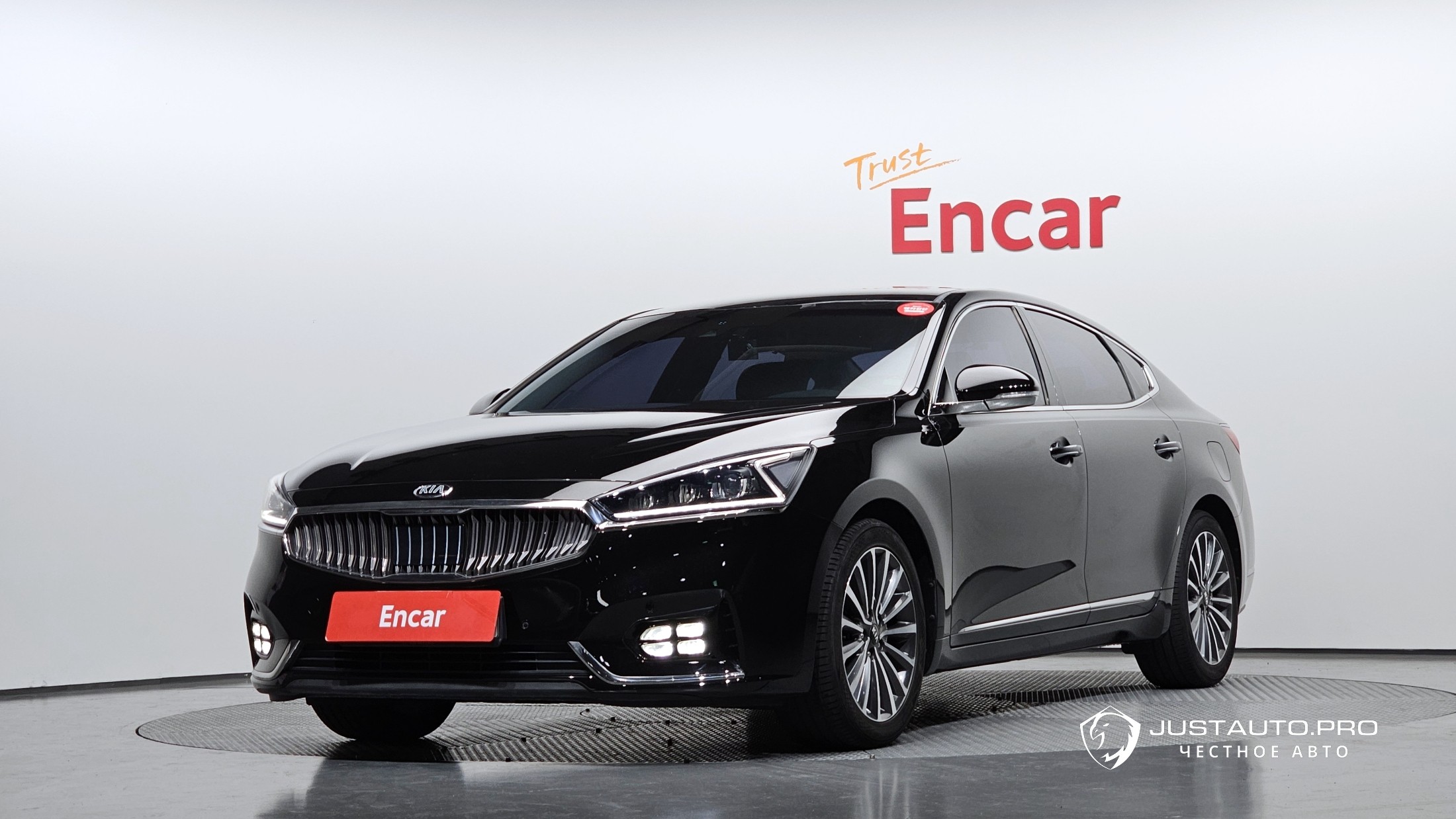 Автомобиль Kia K7