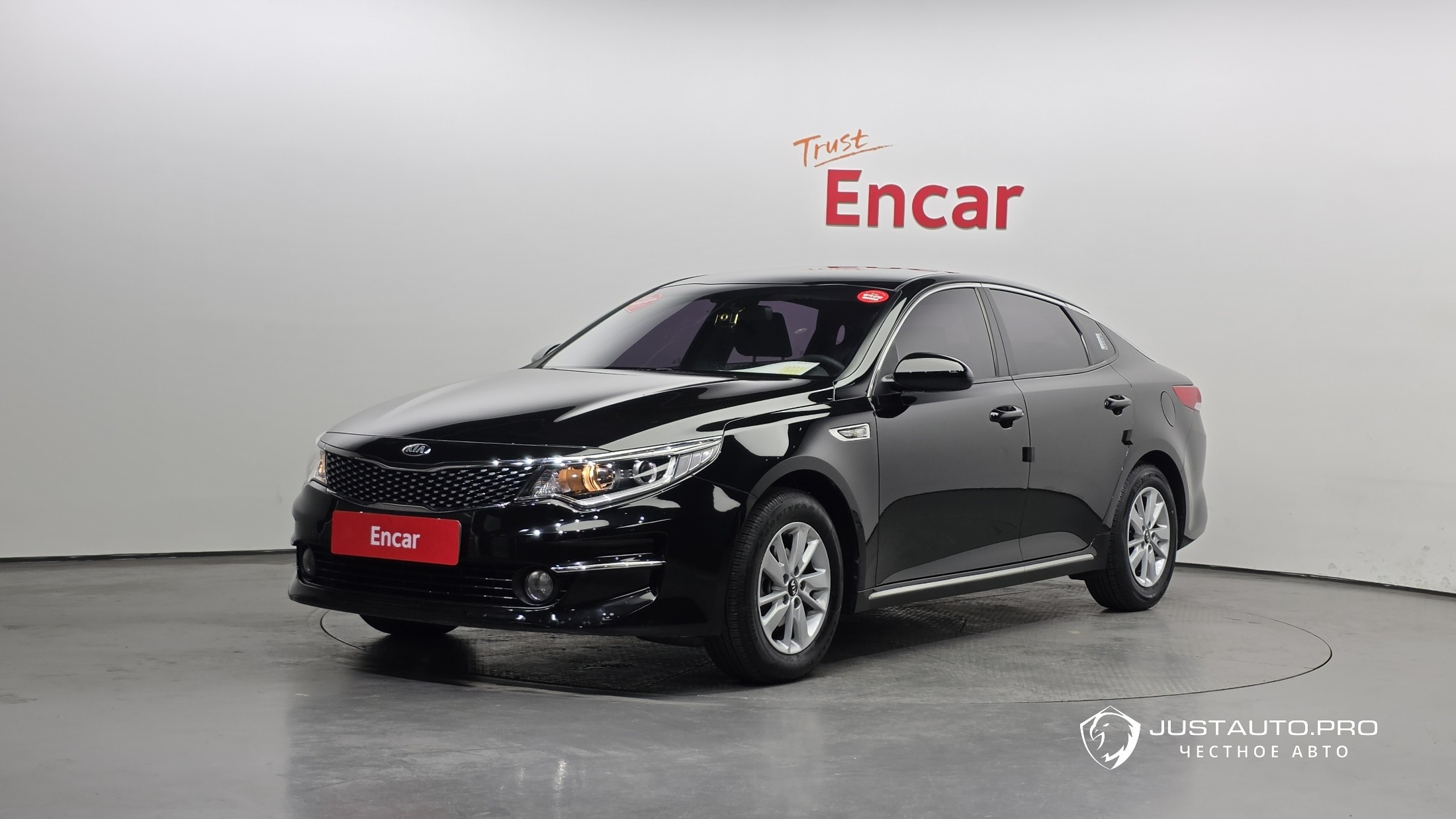 Автомобиль Kia K5