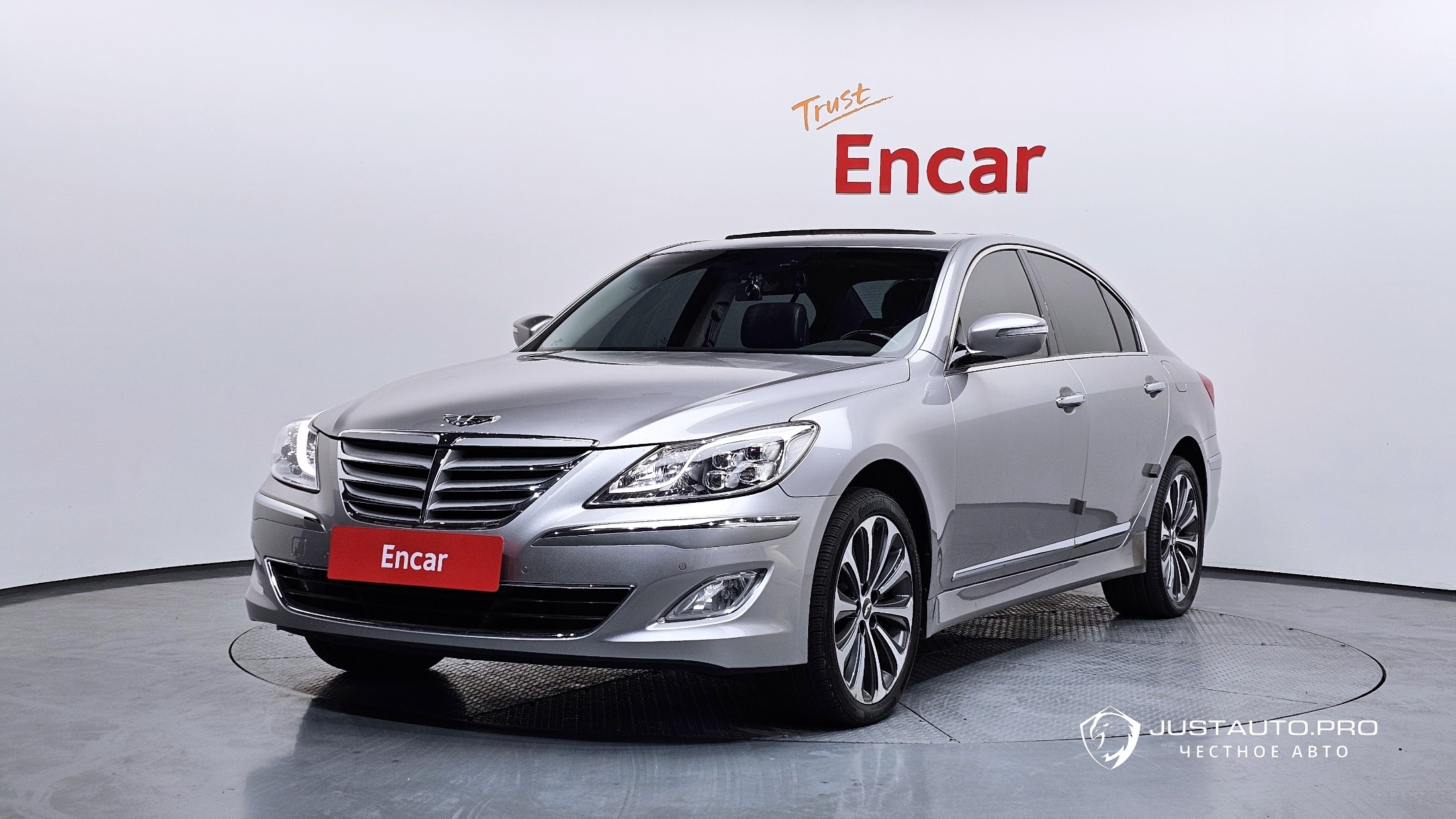 Автомобиль Hyundai Genesis