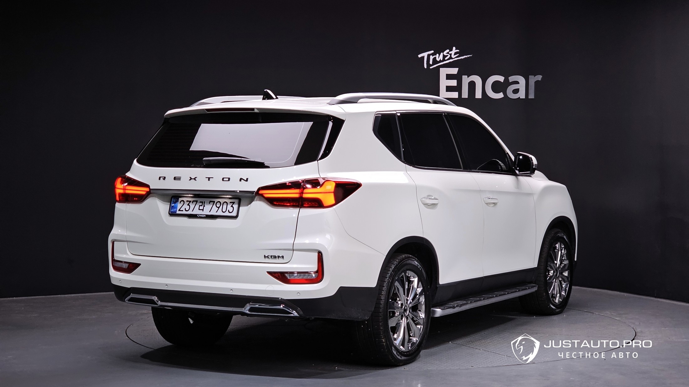 Автомобиль KG_Mobility_Ssangyong Rexton