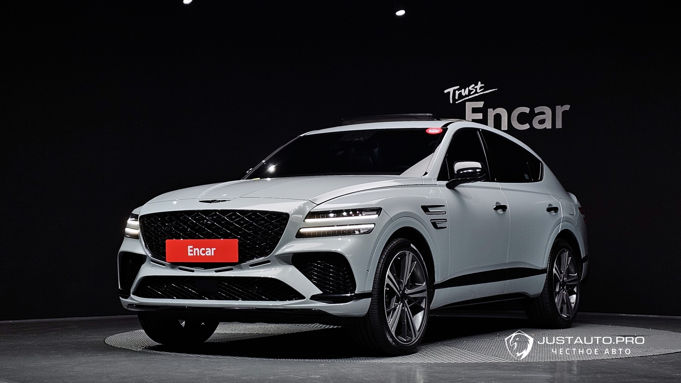 Автомобиль Genesis GV80