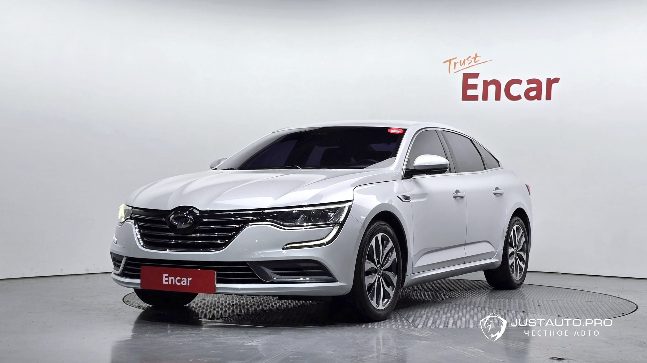 Автомобиль Renault-KoreaSamsung SM6