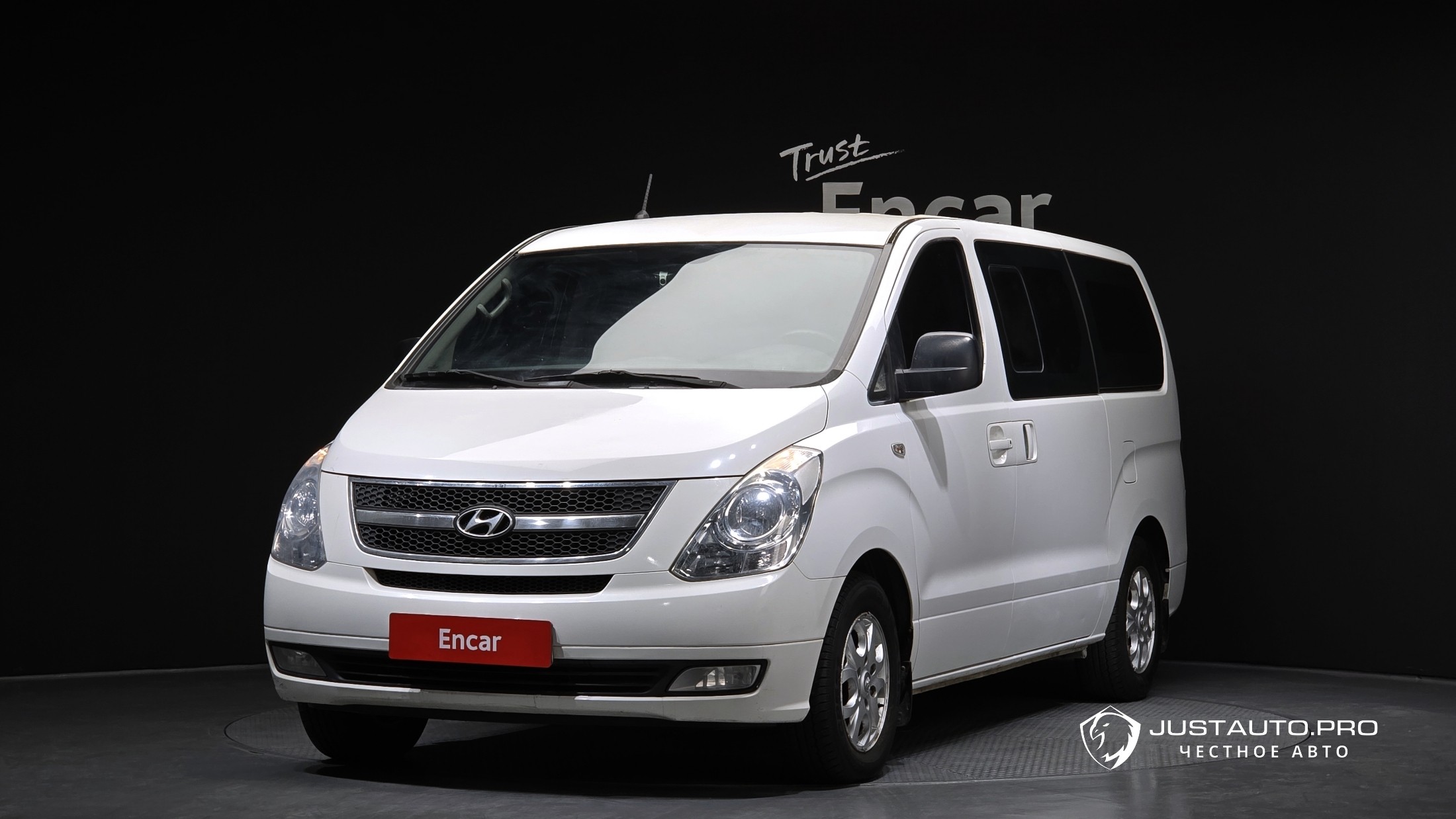 Автомобиль Hyundai Starex