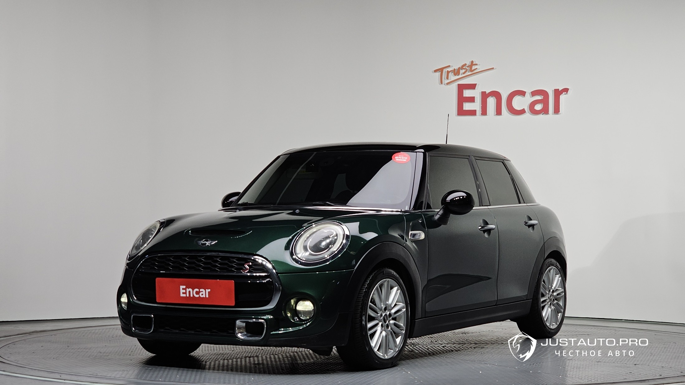 Автомобиль Mini Cooper
