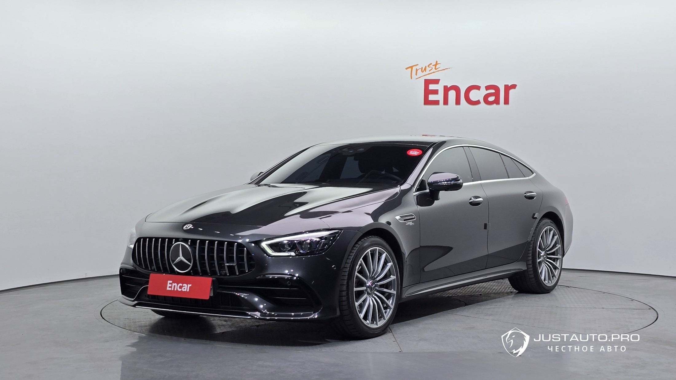 Автомобиль Mercedes-Benz AMG GT