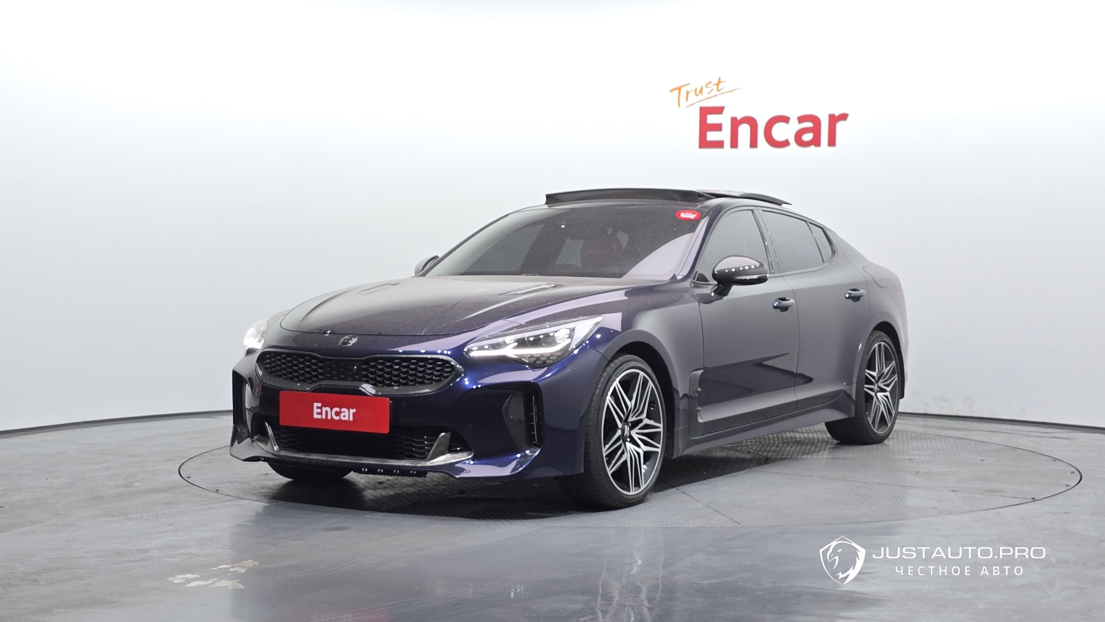Автомобиль Kia Stinger