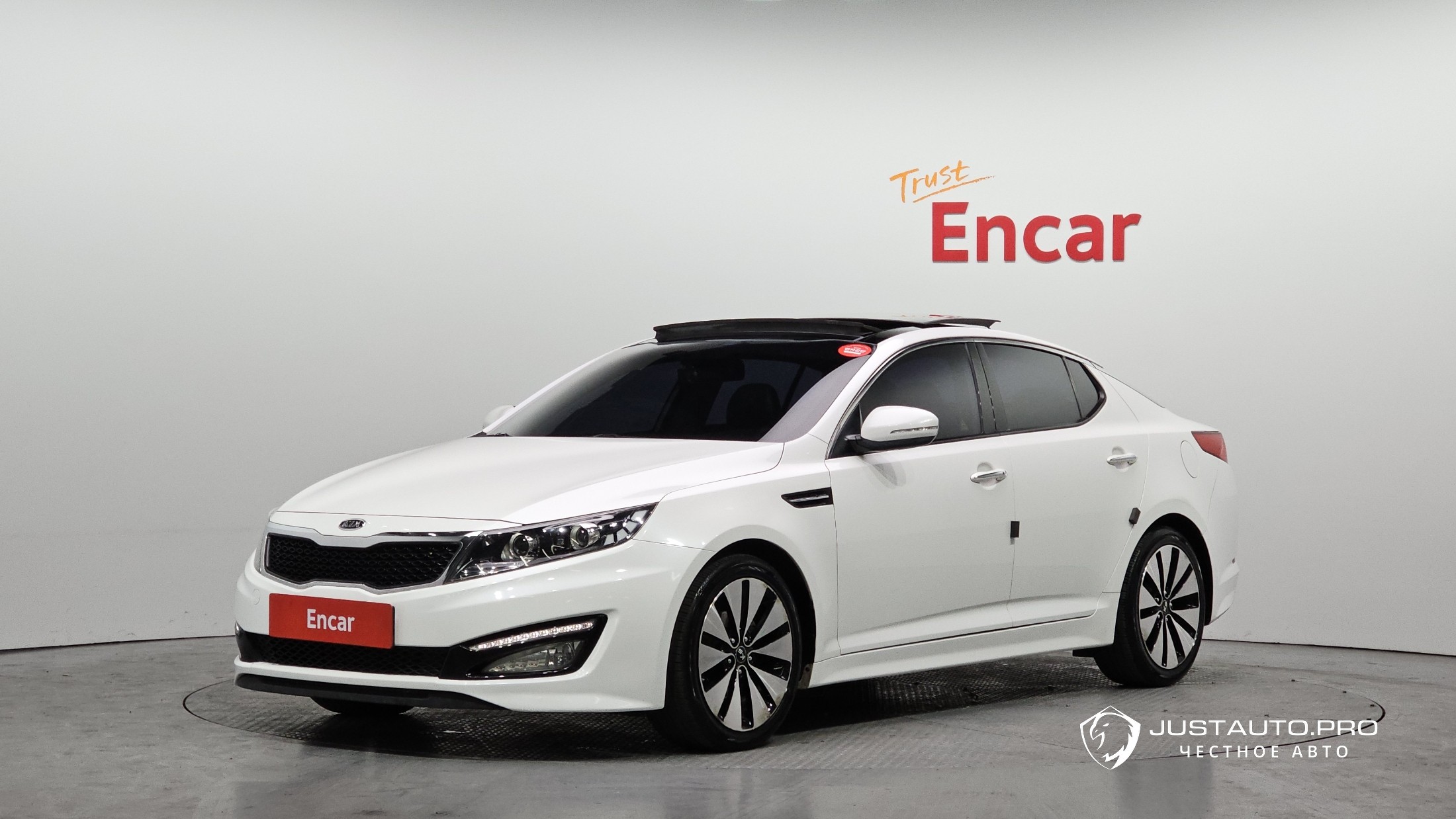 Автомобиль Kia K5