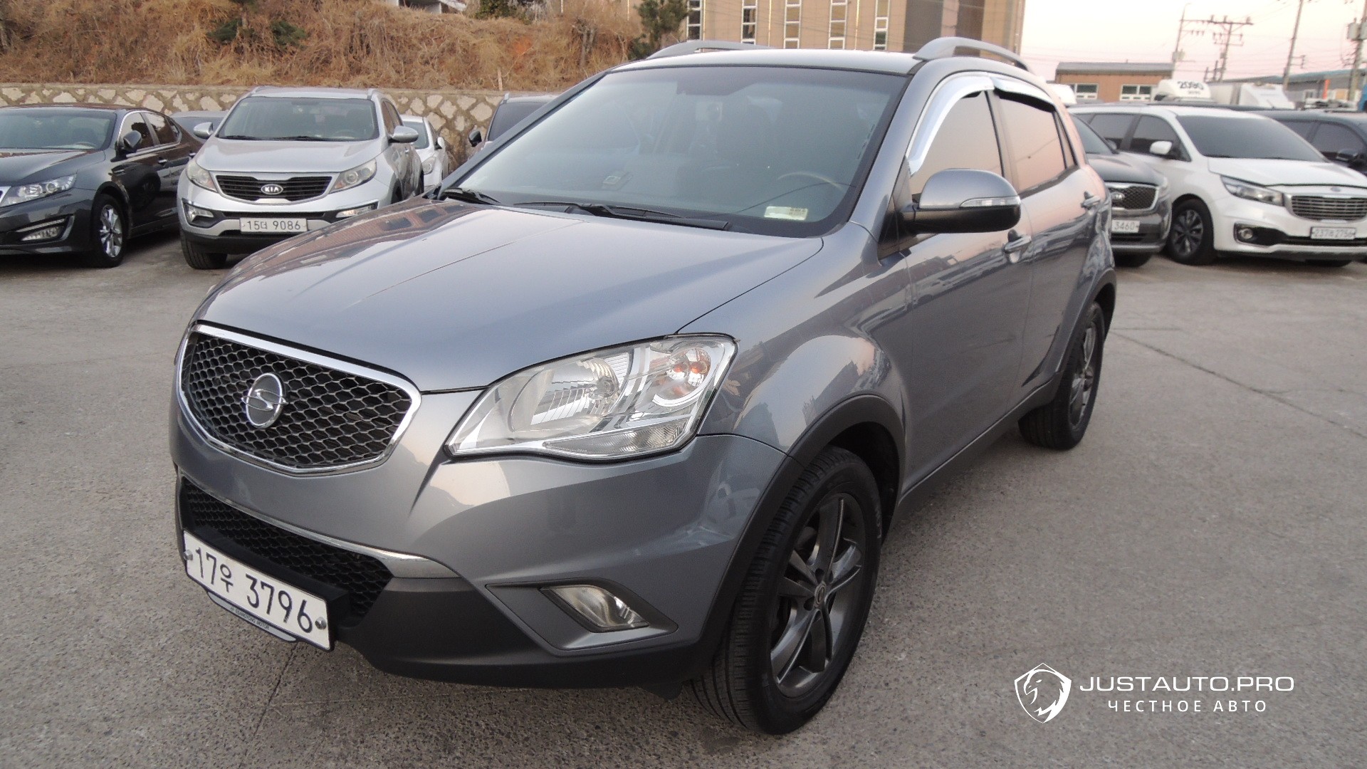 Автомобиль KG_Mobility_Ssangyong KORANDO